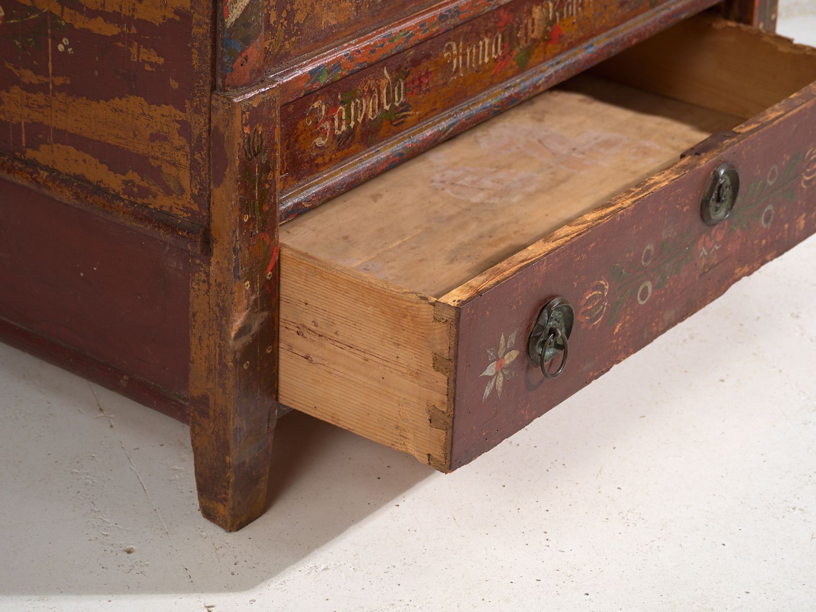 Central European Dowry Chest In Polychromed Pine – Central Europe, 1889 photo 2466.0
