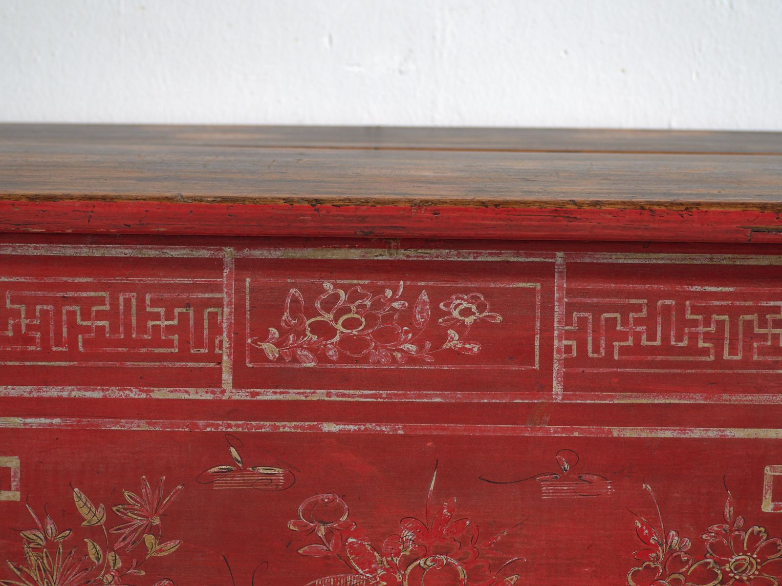 Antique Chinese Painted Trunk In Pine Wood – Dongbei, Circa 1930 photo vintage