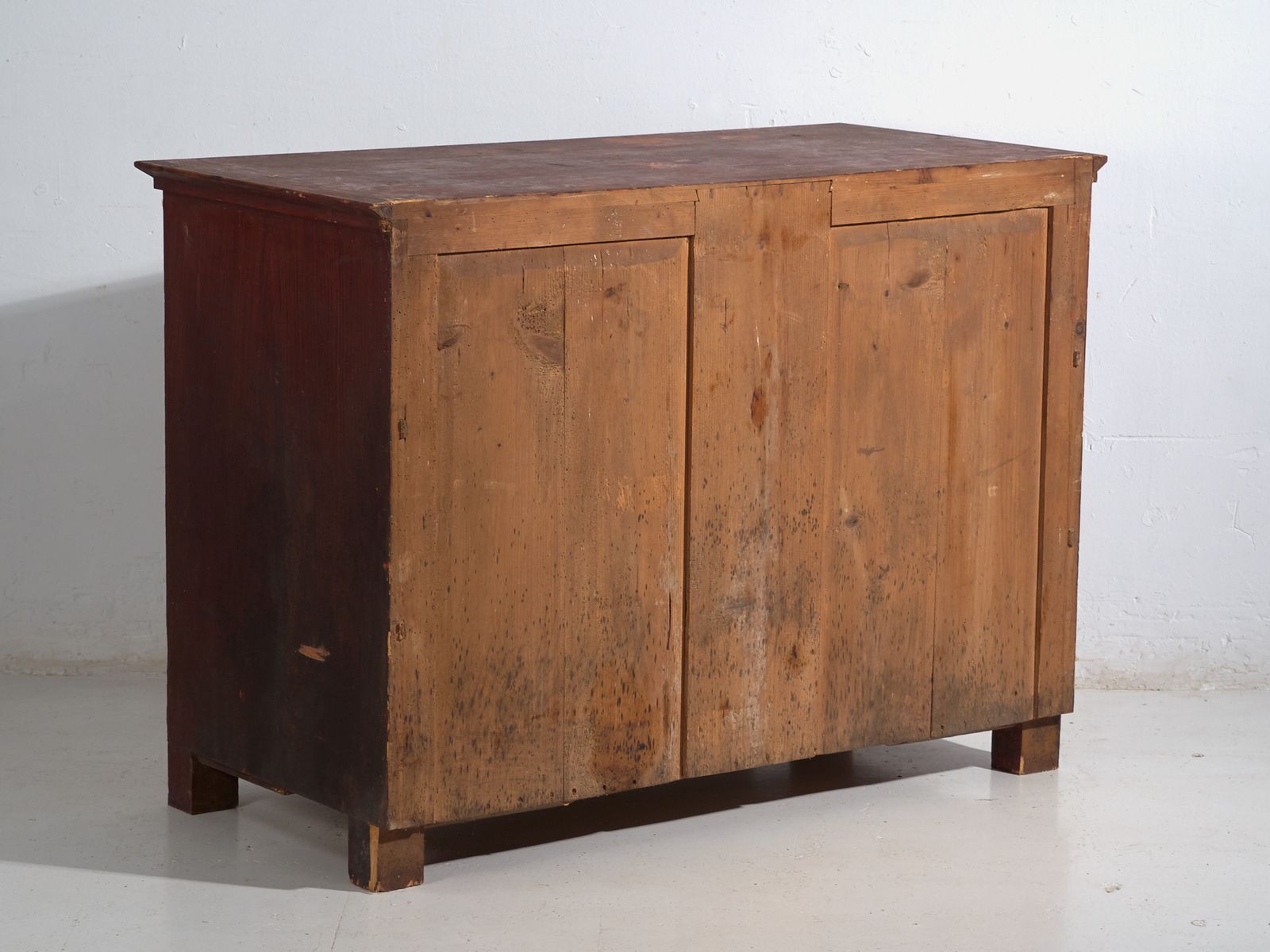 photo furniture Central European Biedermeier Chest Of Drawers In Pine With Four Drawers – Central Europe, Circa 1850