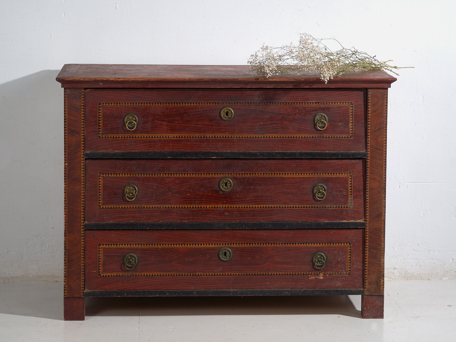 photo for sale Central European Biedermeier Chest Of Drawers In Pine With Four Drawers – Central Europe, Circa 1850