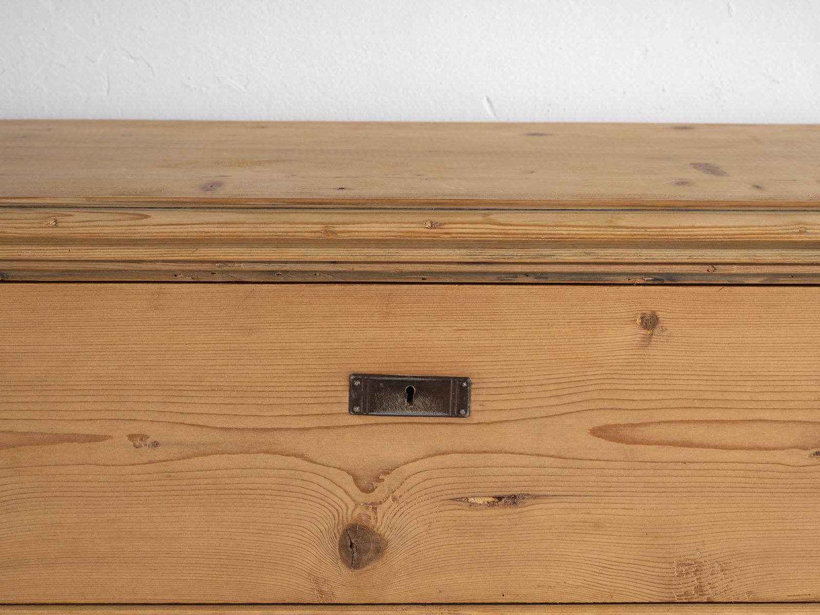 photo furniture Tall Central European Chest Of Four Drawers In Washed Pine – Central Europe, Circa 1900
