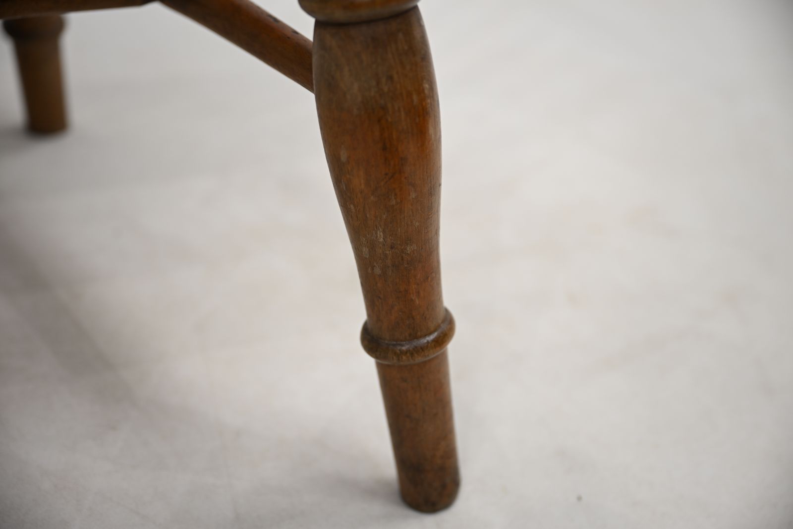photo vintage Stick Back Windsor Chair Elm And Beech Antique Bow Back Carver Free Uk Delivery