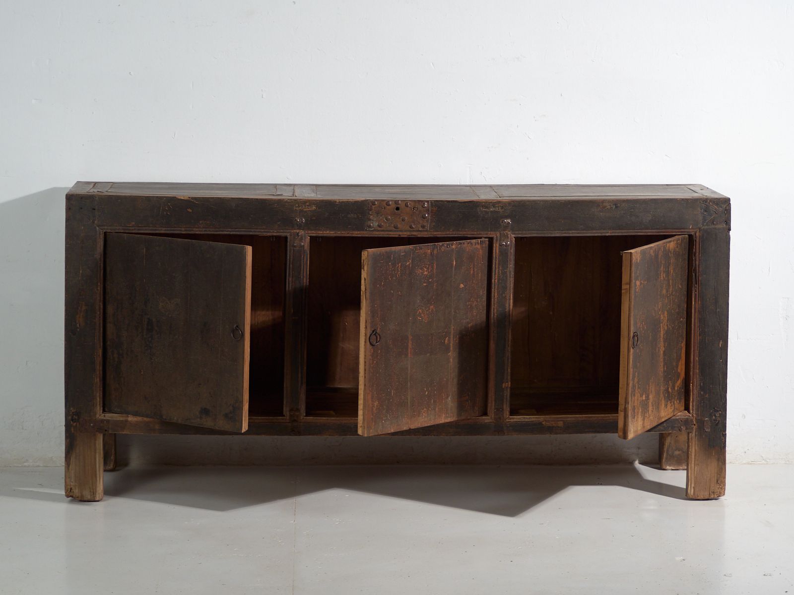 Antique Chinese Sideboard In Solid Wood – China, Circa photo vinterior