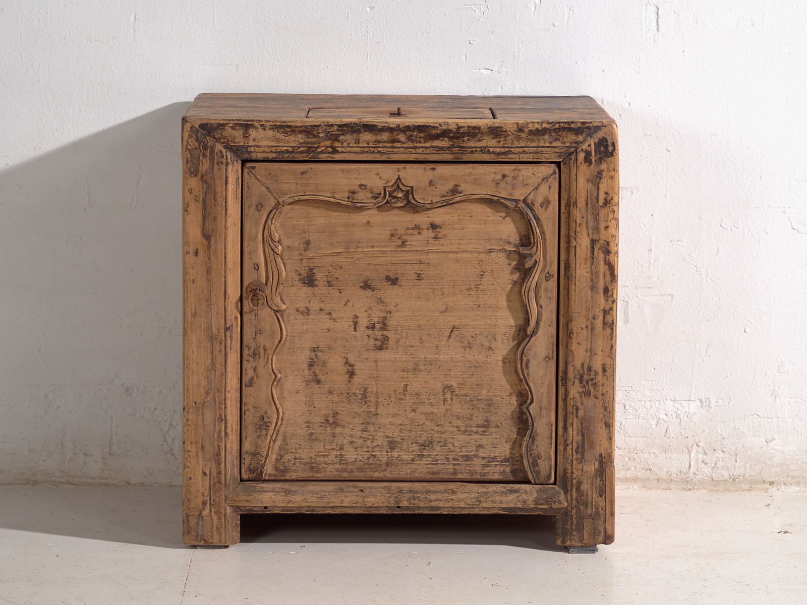 Shanxi Low Cabinet In Elm With Carved Door – China, Circa 1930 photo 755.0