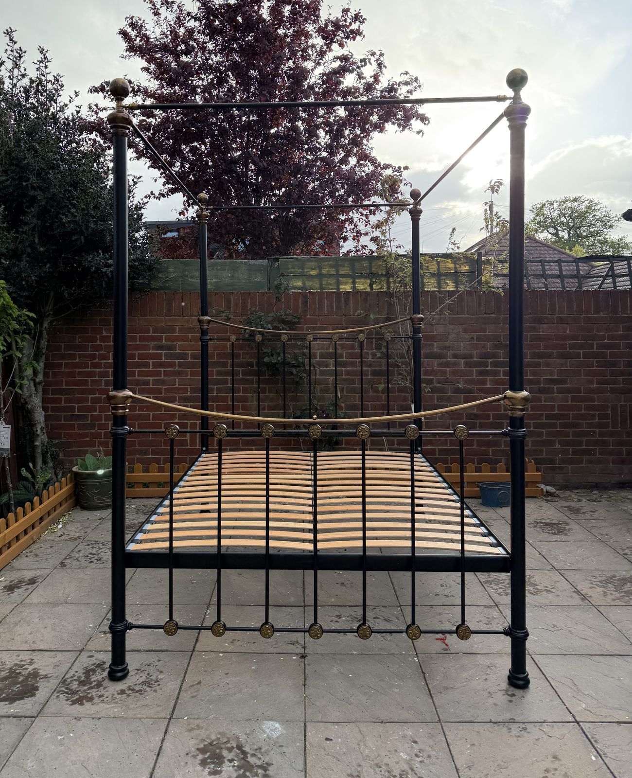 Statement "Obc" Selkirk Iron / Metal & Brass Four Poster King Canopy  Great Condition photo 850.0