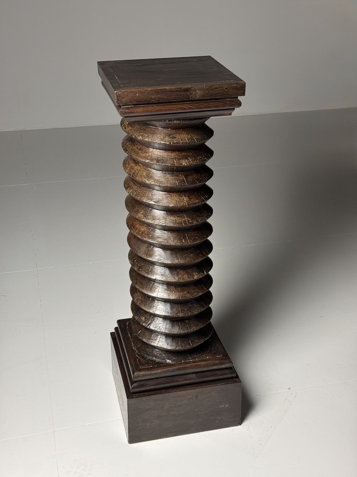 photo vinterior Twisted Column Wine Press, 1900s