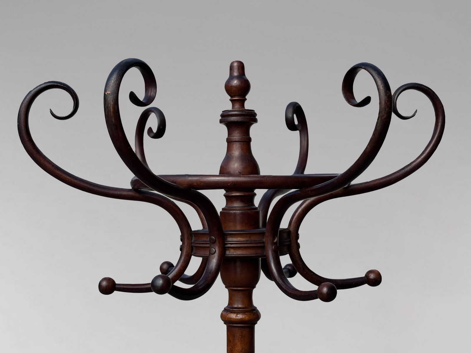 photo furniture 19th Century Bentwood Coat & Hat Stand Labelled Fischel