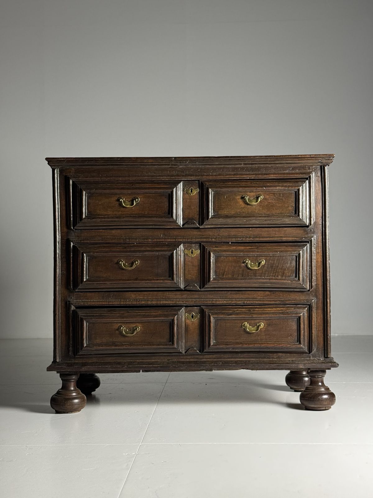 English Chest Of Drawers, 17th Century, Oak photo furniture