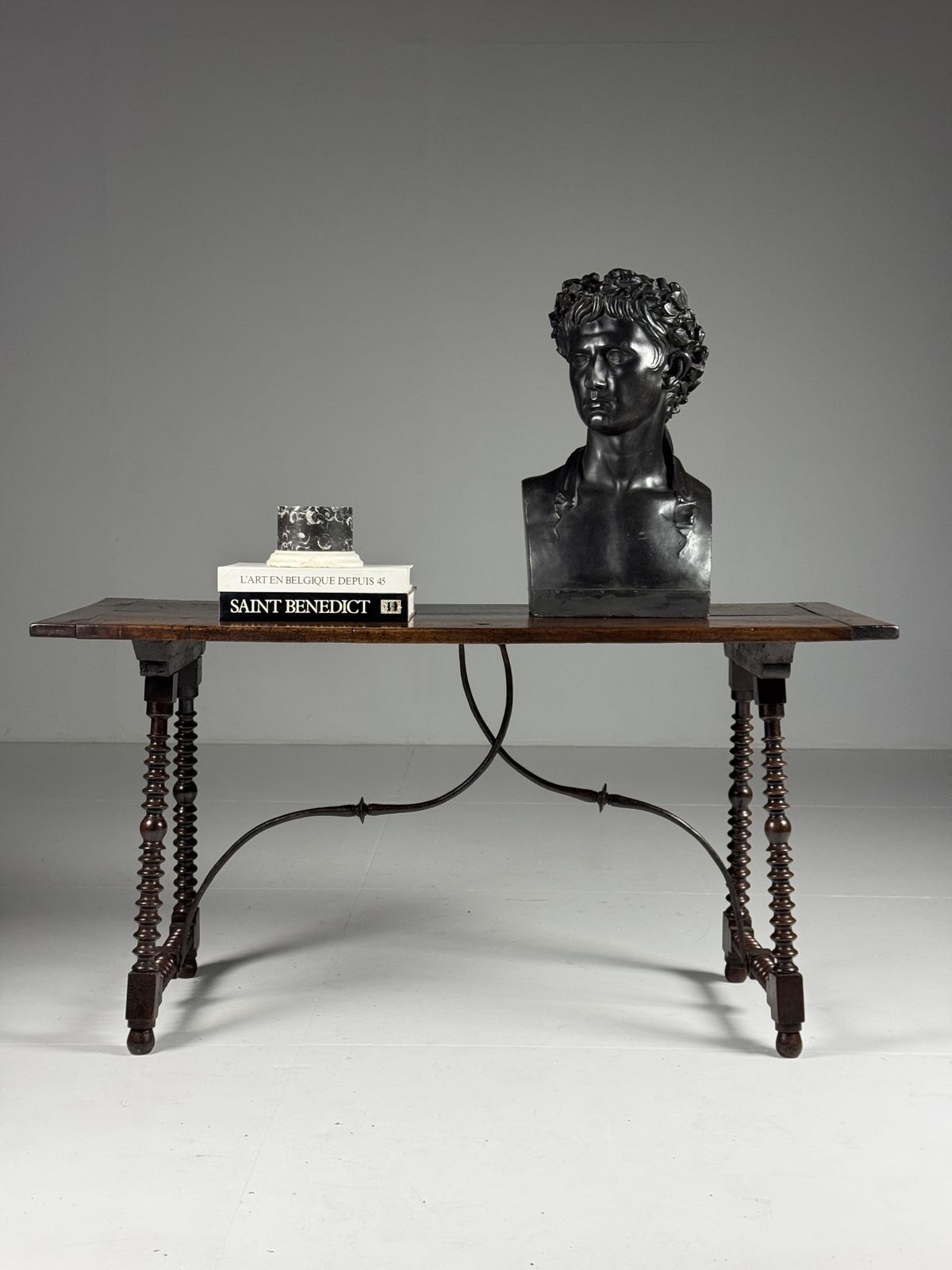 Spanish Table 18th Century, 18th Century And Earlier photo vinterior