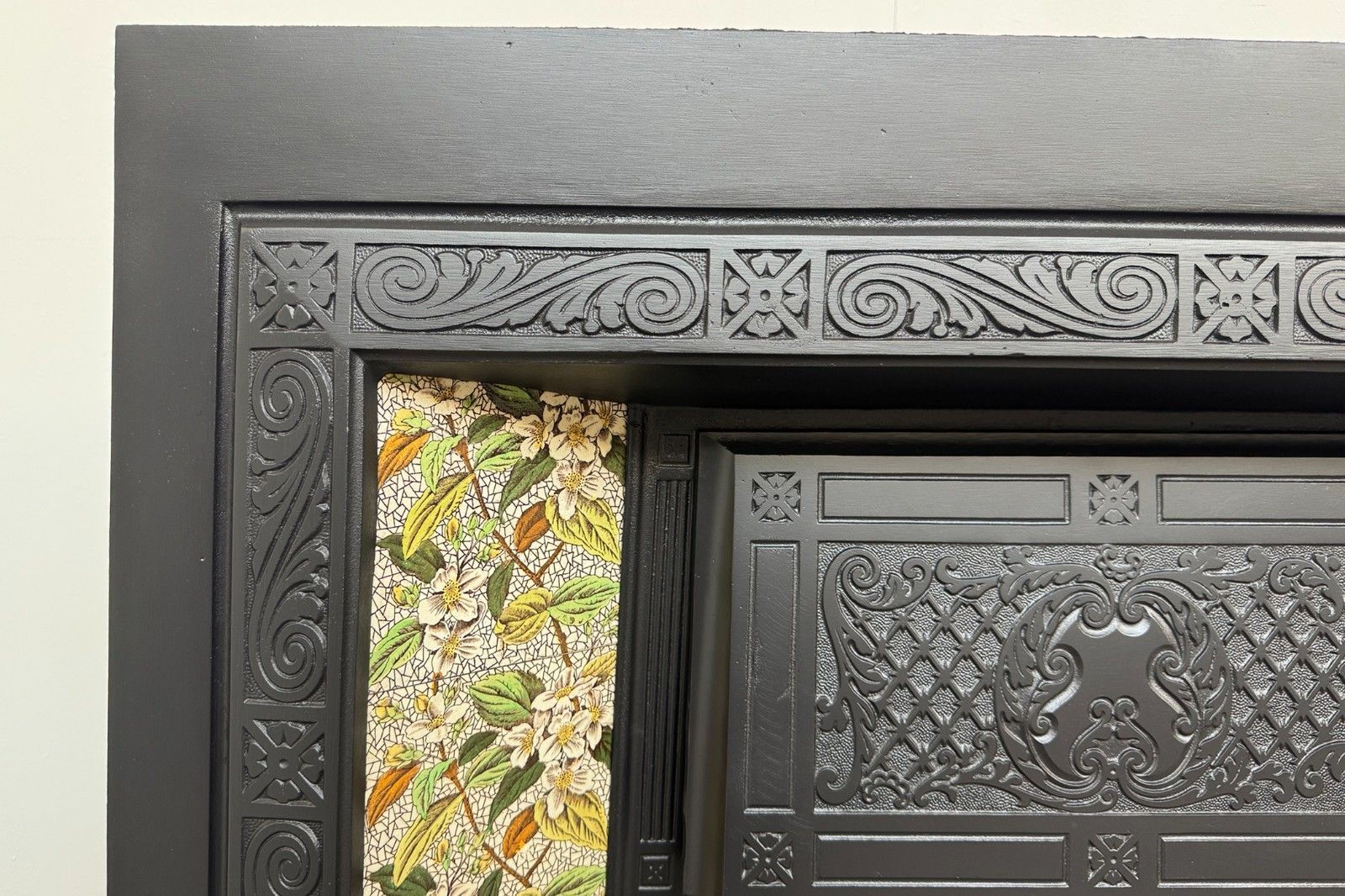 Fireplace Grate Antique Victorian 19th Century Black Cast Iron 1897 1901 photo 1160.0