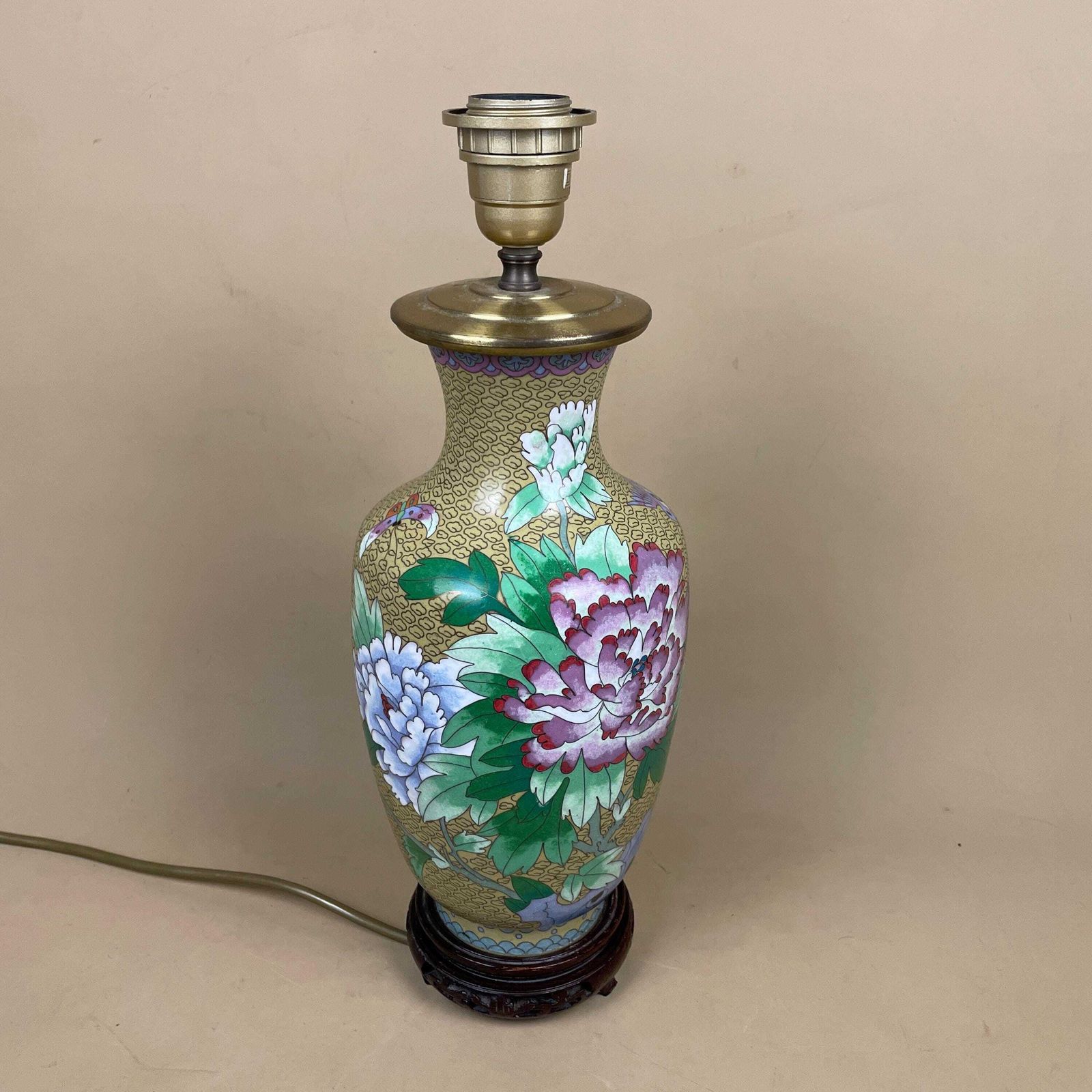 Oriental Cloisonne Lamp Gold Green Vase Hand Crafted Floral Light Table Brass Gold Chinoiserie Chinese Ornate Pattern Wood Base Flowers