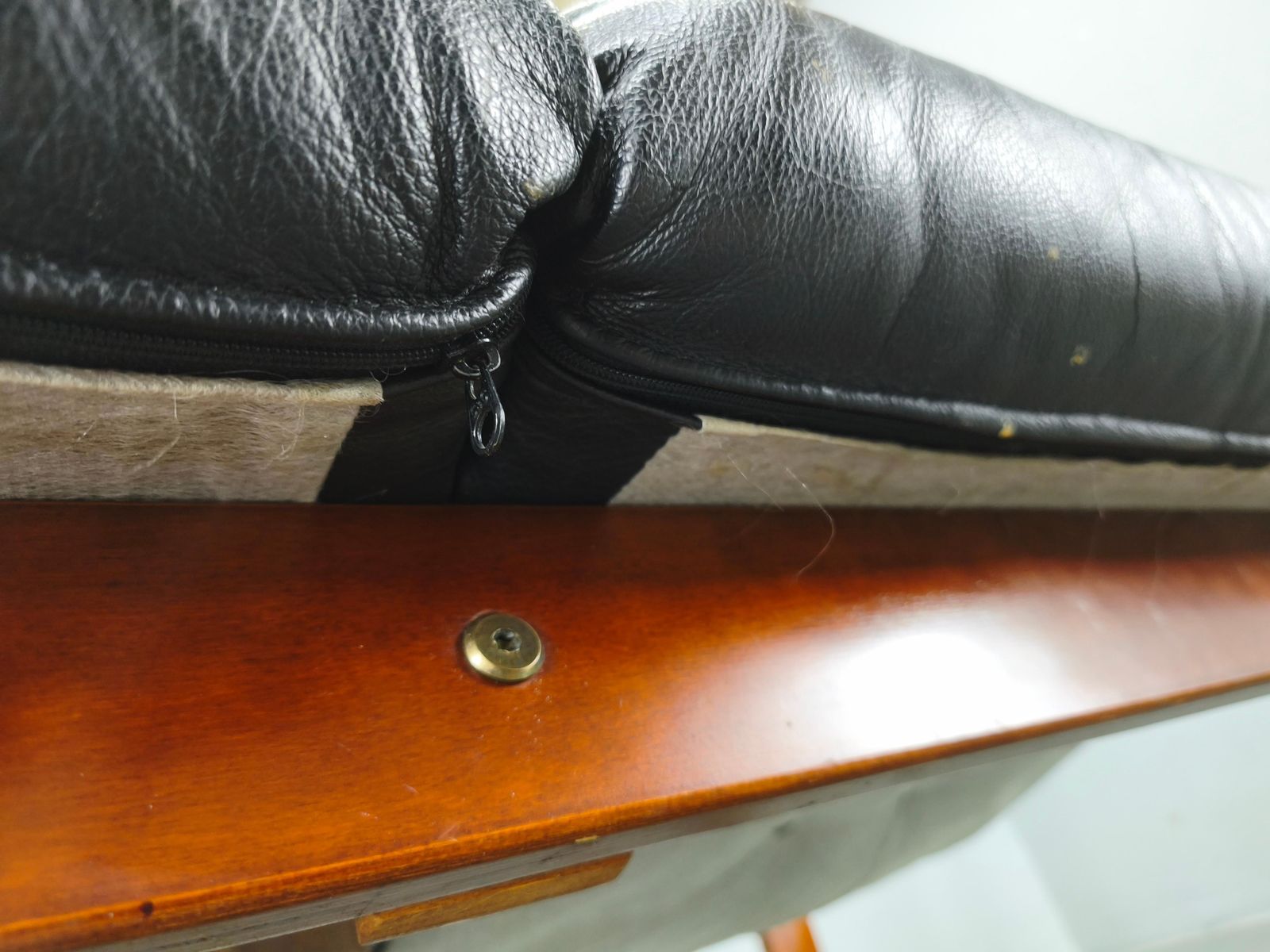 1505.0 Scandinavian Leather Sofa In The Style Of Alvar Aalto, 1970s photo