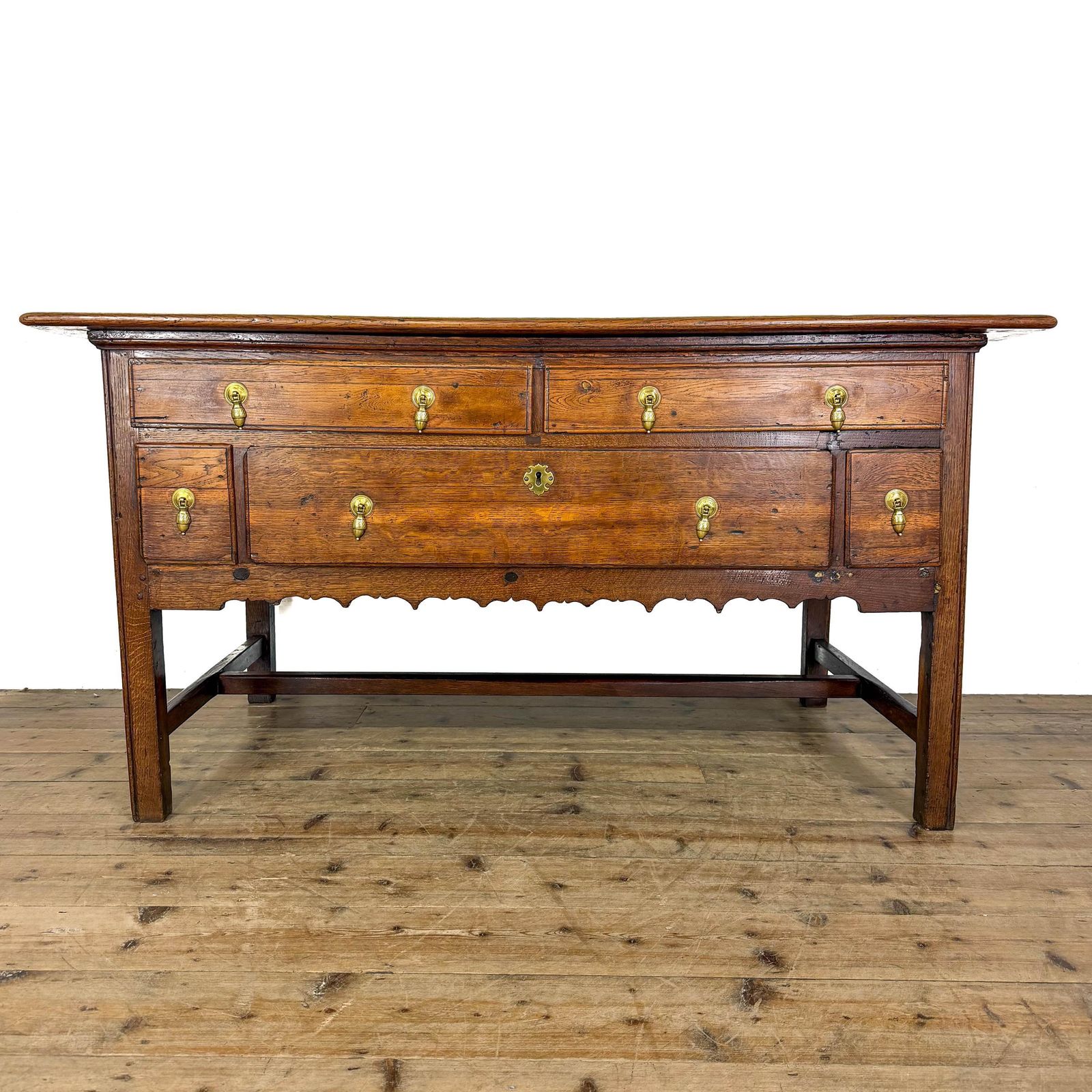 Antique Oak Serving Table | Antique Tables | Antique Furniture | Antique Side Table (M 6826)