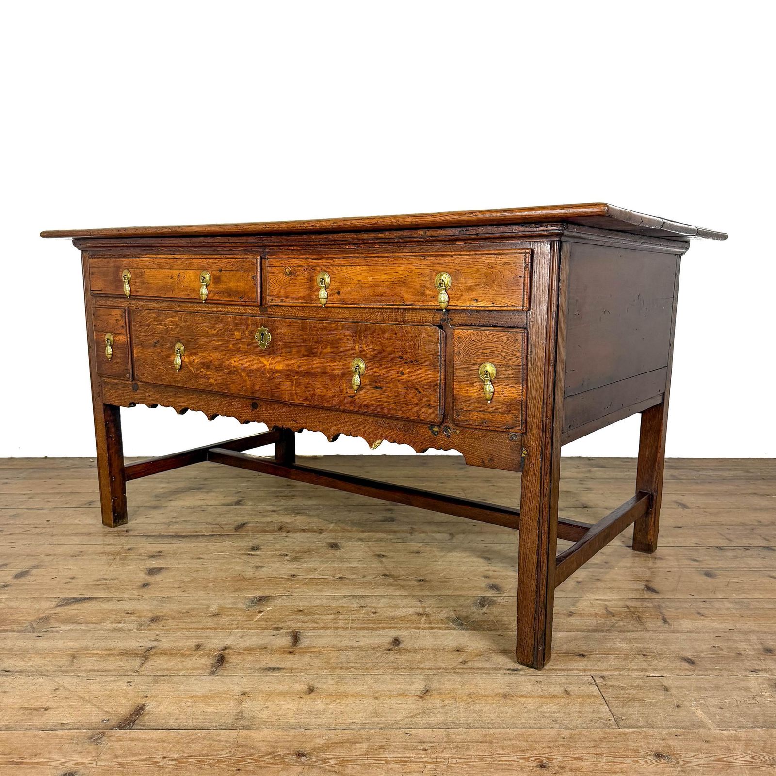 Antique Oak Serving Table | Antique Tables | Antique Furniture | Antique Side Table (M 6826) photo furniture