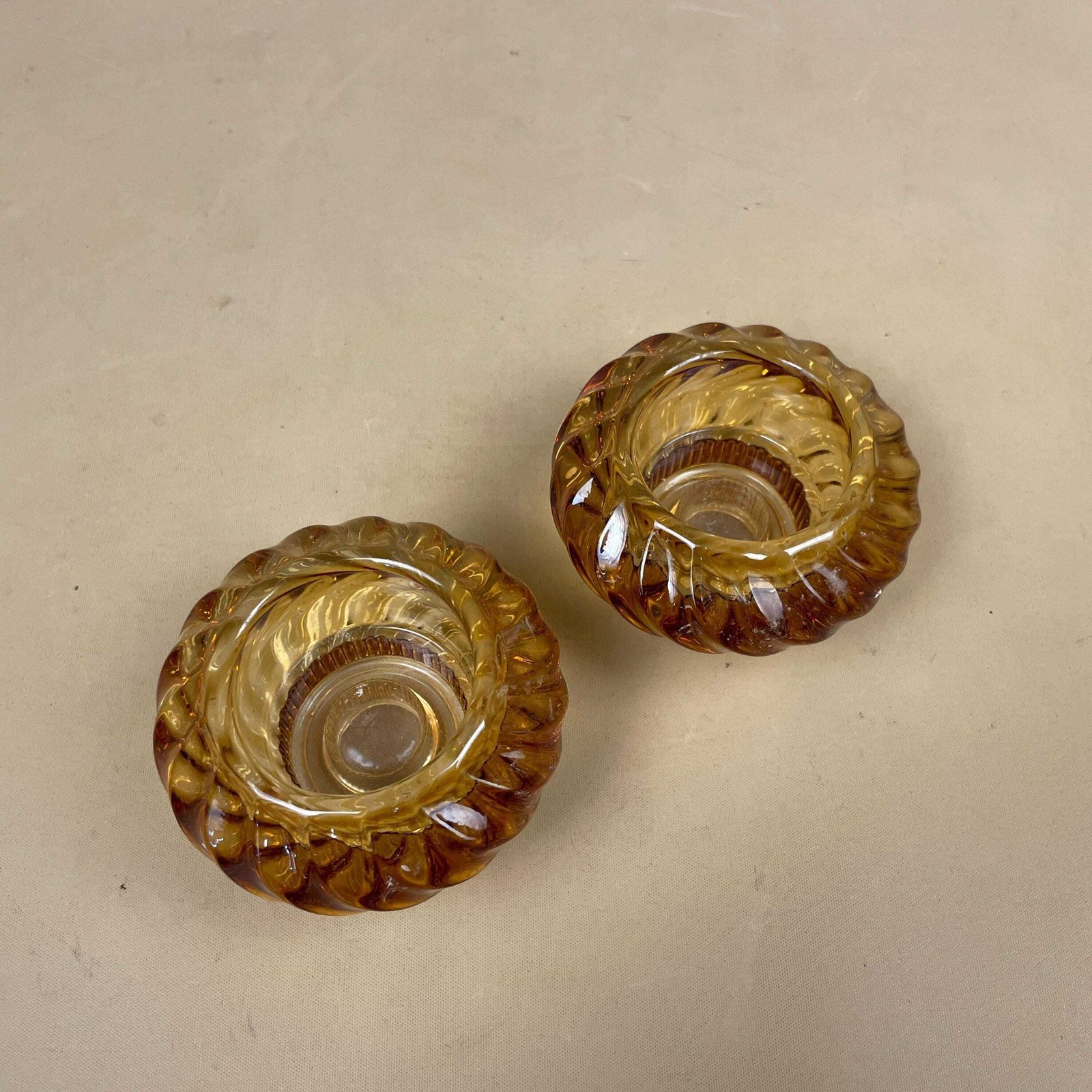 photo furniture Vintage Pair Of Matching Amber Glass Candlestick Candle Stick Holder Lights Vintage Taper Dinner Candlesticks Round Base Tea Light Holders
