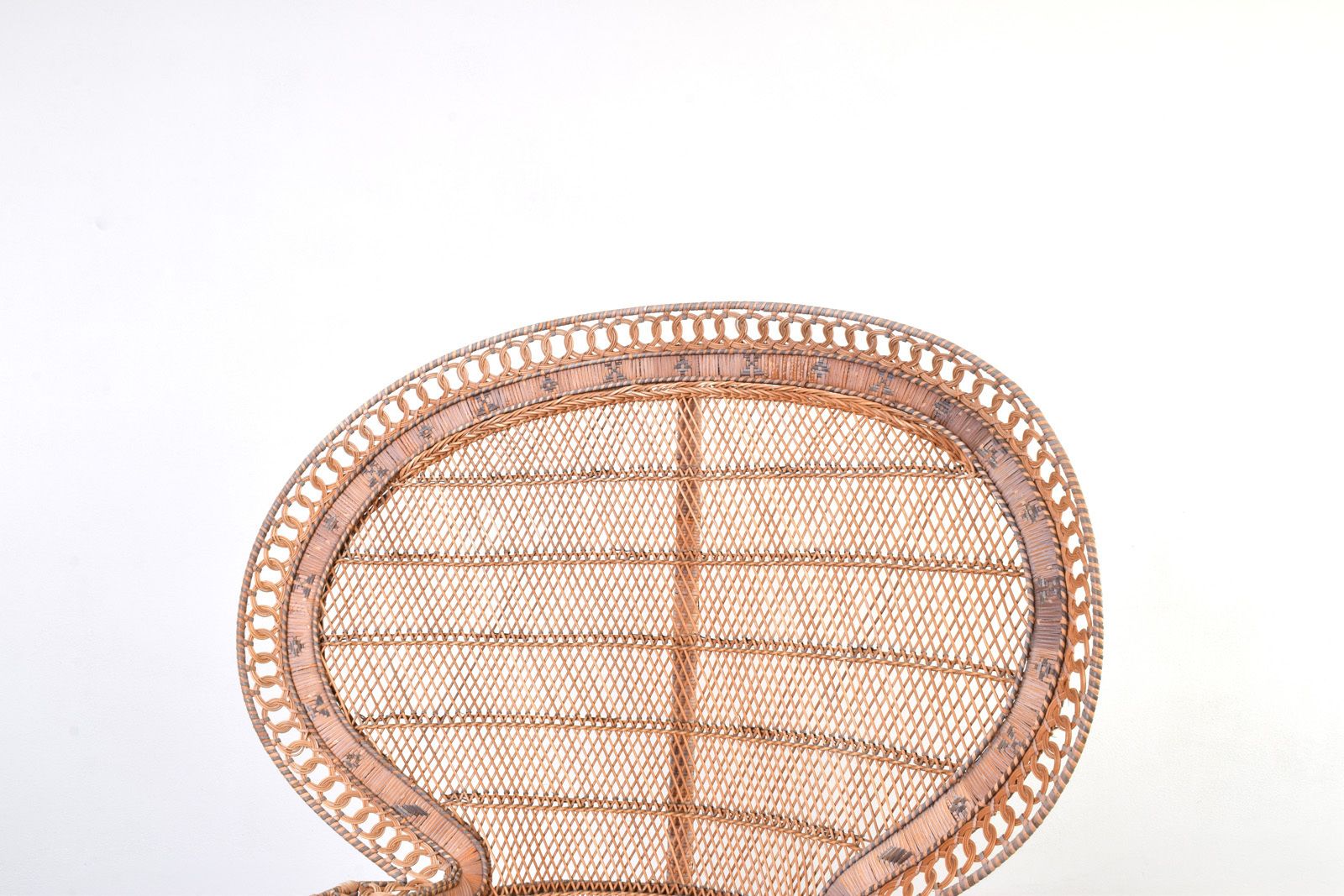 photo vinterior Mid Century Wicker Peacock Emmanuelle Chair From Kok Maison, 1970s