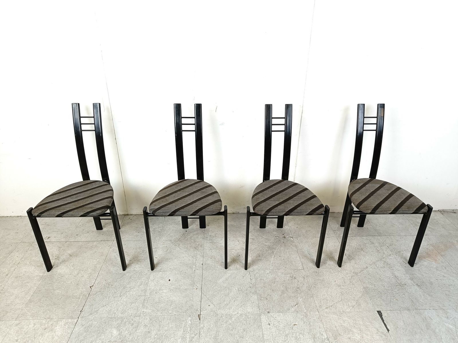Post Modern Dining Chairs, 1980s Set Of 4 photo vintage