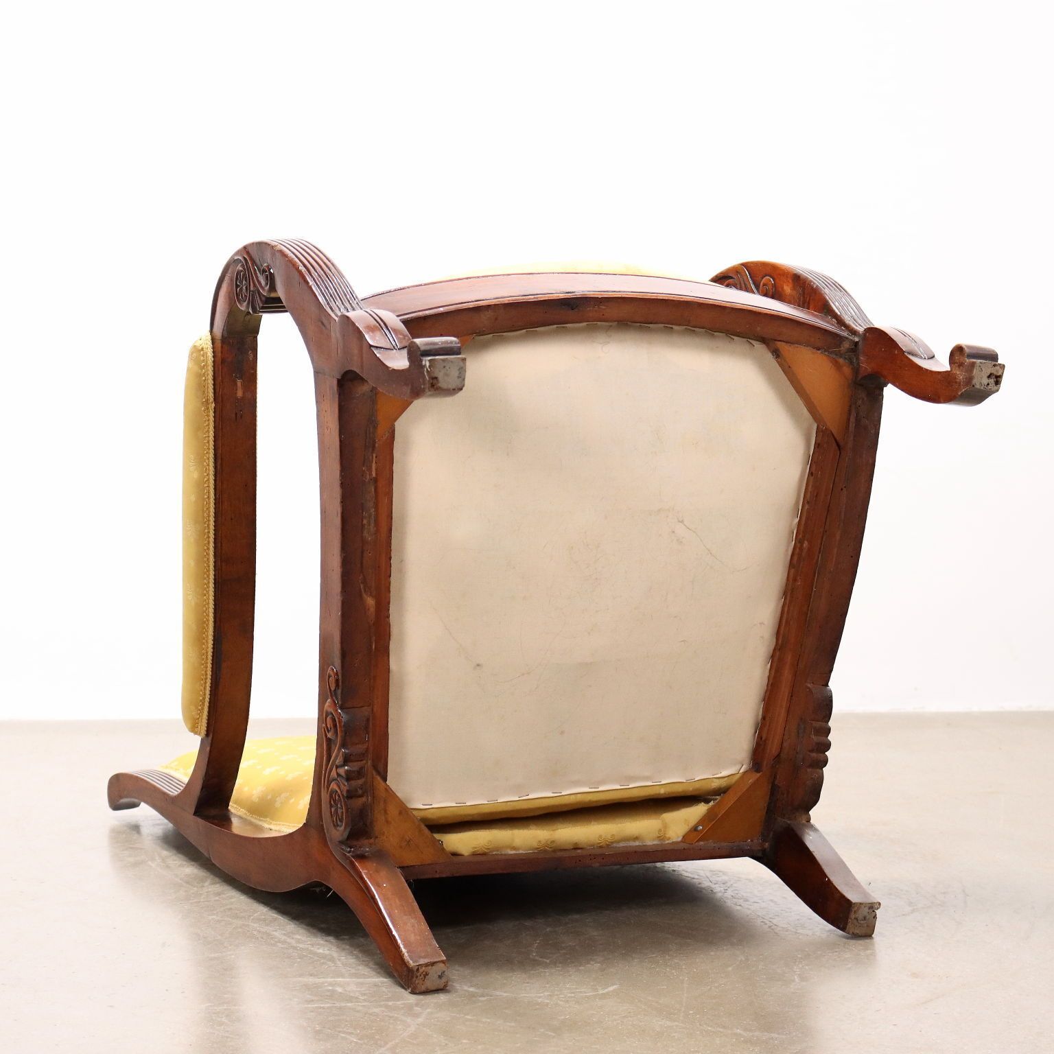 Mobilier Fauteuils d'époque Louis-Philippe en noyer, Italie, XIXe siècle photo