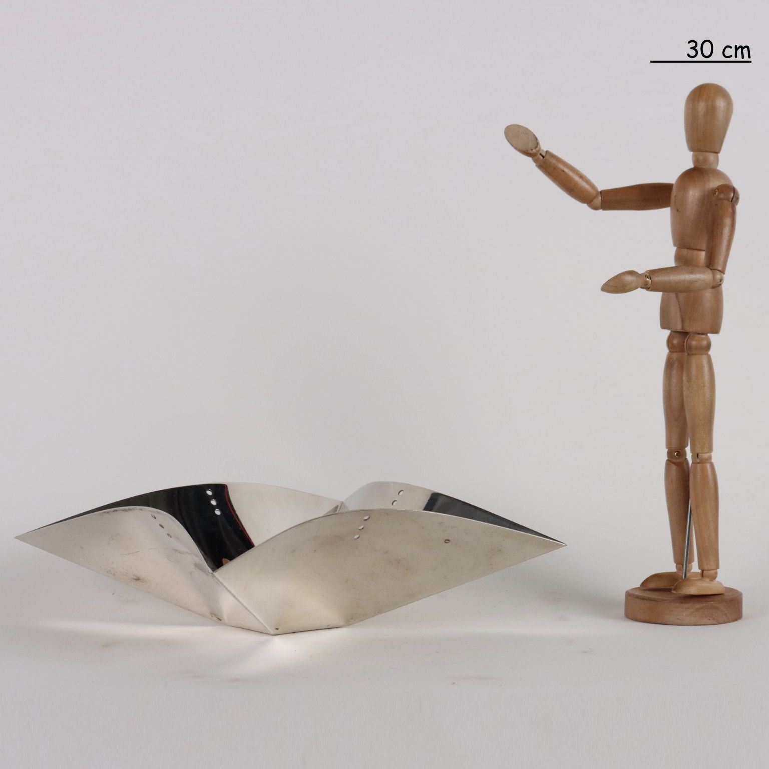 Vintage tafelstuk van roestvrij staal, Lino Sabattini, Italië, ca. jaren 1970 photo furniture