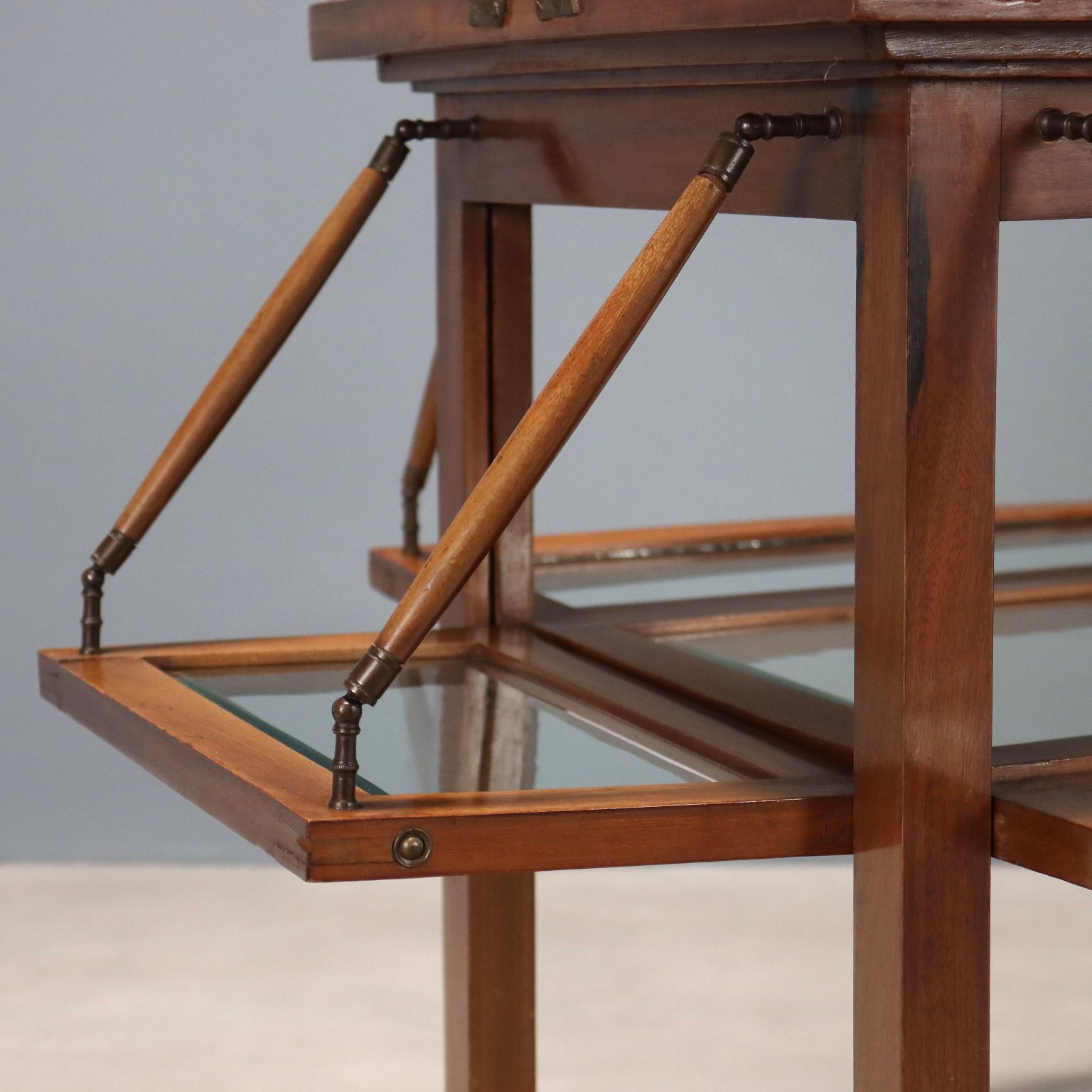 Table d'époque en acajou, verre et bronze, Italie, XIXe siècle photo 810.0