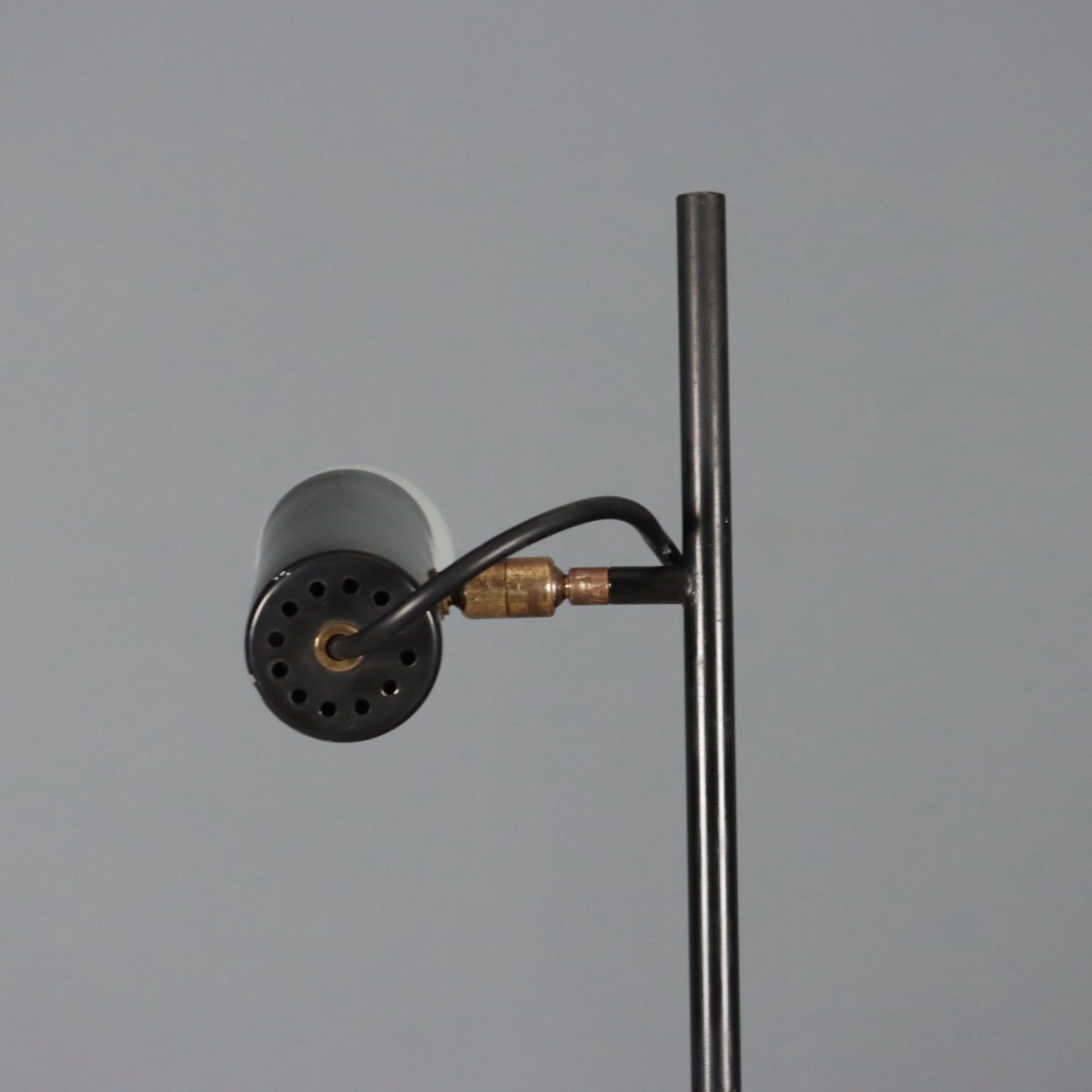 Lampadaire vintage en métal aluminium, design italien, années 1960 photo vinterior