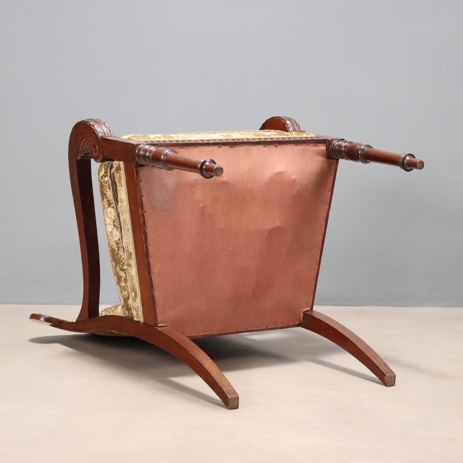 Mobilier Fauteuil d'époque Louis-Philippe en acajou, Italie, XIXe siècle photo