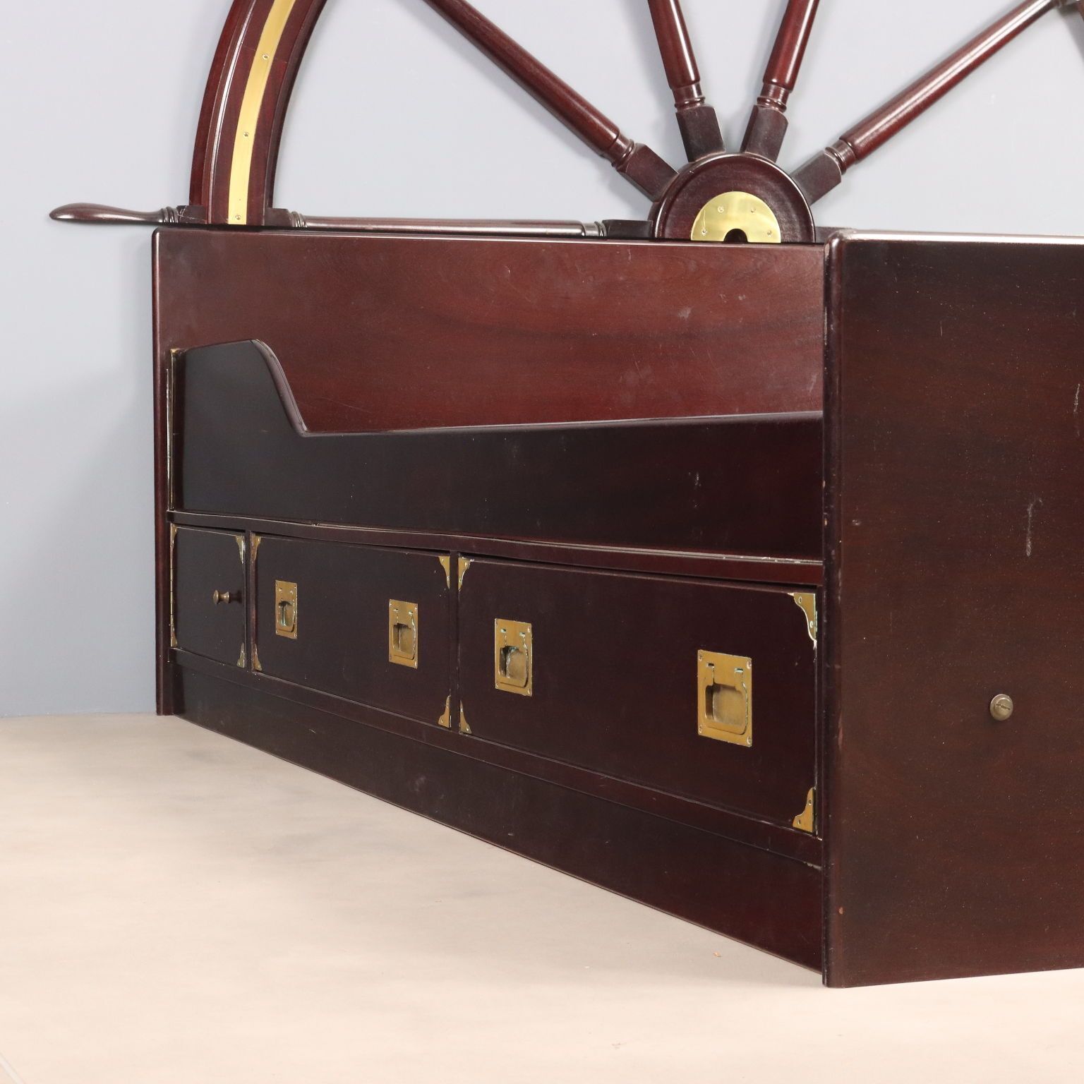 910.0 Antique Double Bed Navy Style Mahogany Veneer XX Century photo