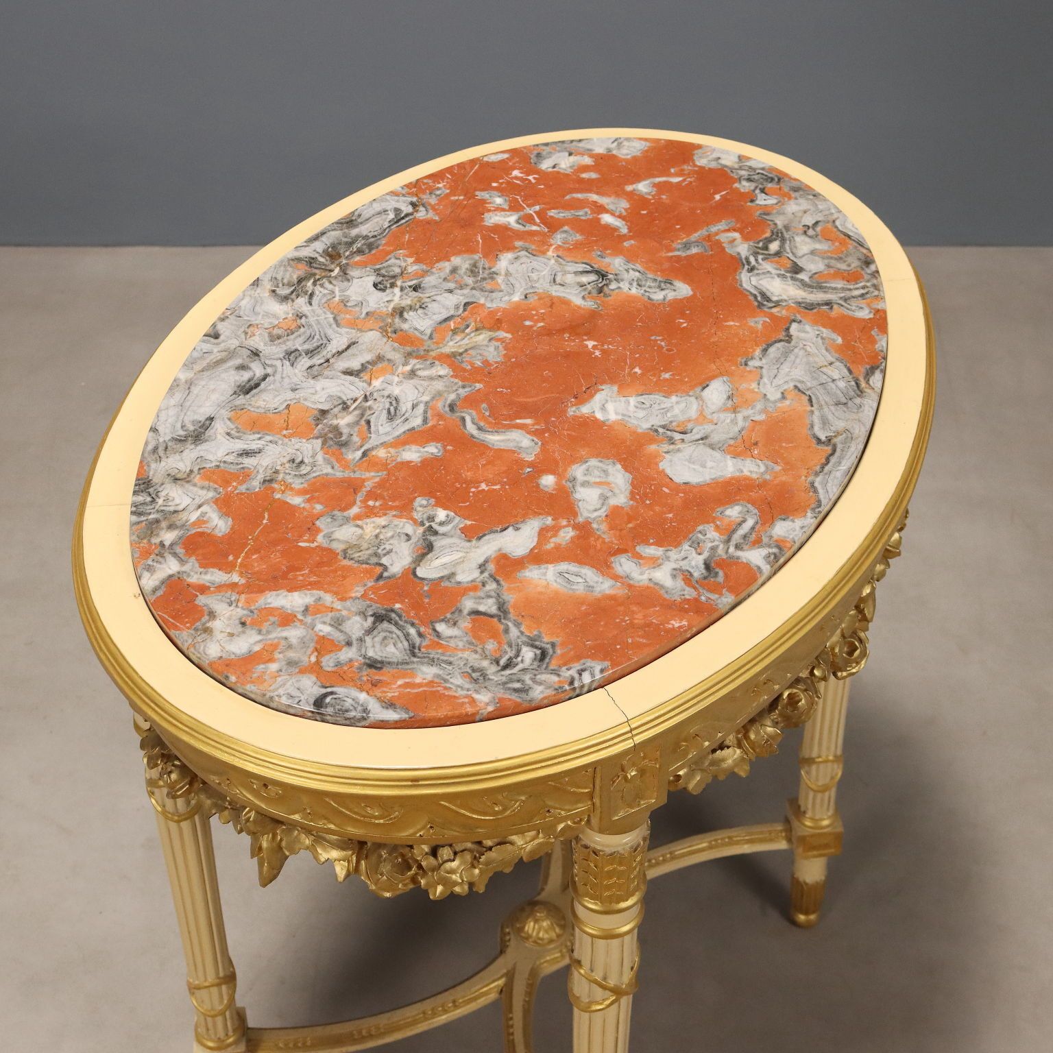 photo furniture Center Table Neoclassical Style Carved Wood XIX Century
