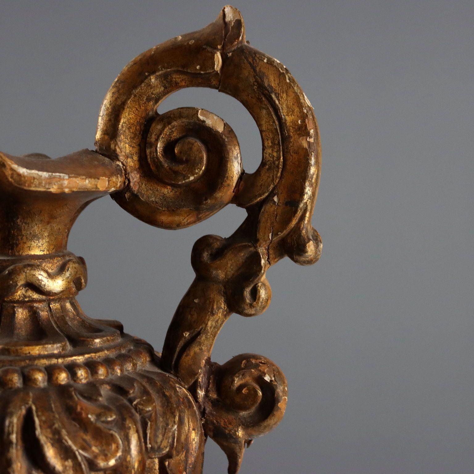 Antique Baroque Vase Carved Gilded Wood Italy XVIII Century photo for sale