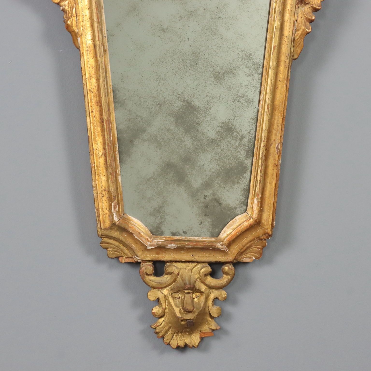Miroirs d'époque en bois sculpté et doré, France, XVIIIe siècle photo vintage