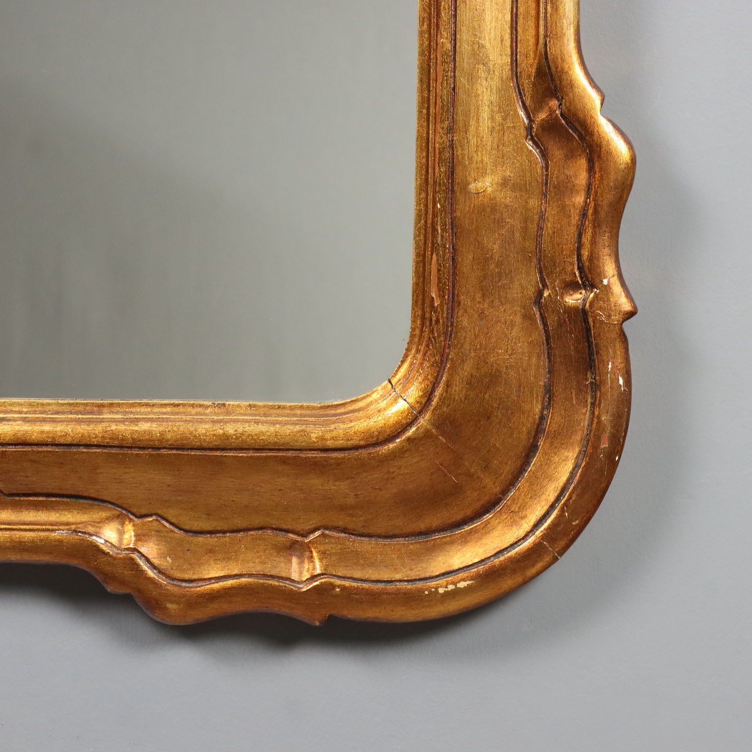 Miroir en bois doré photo buy