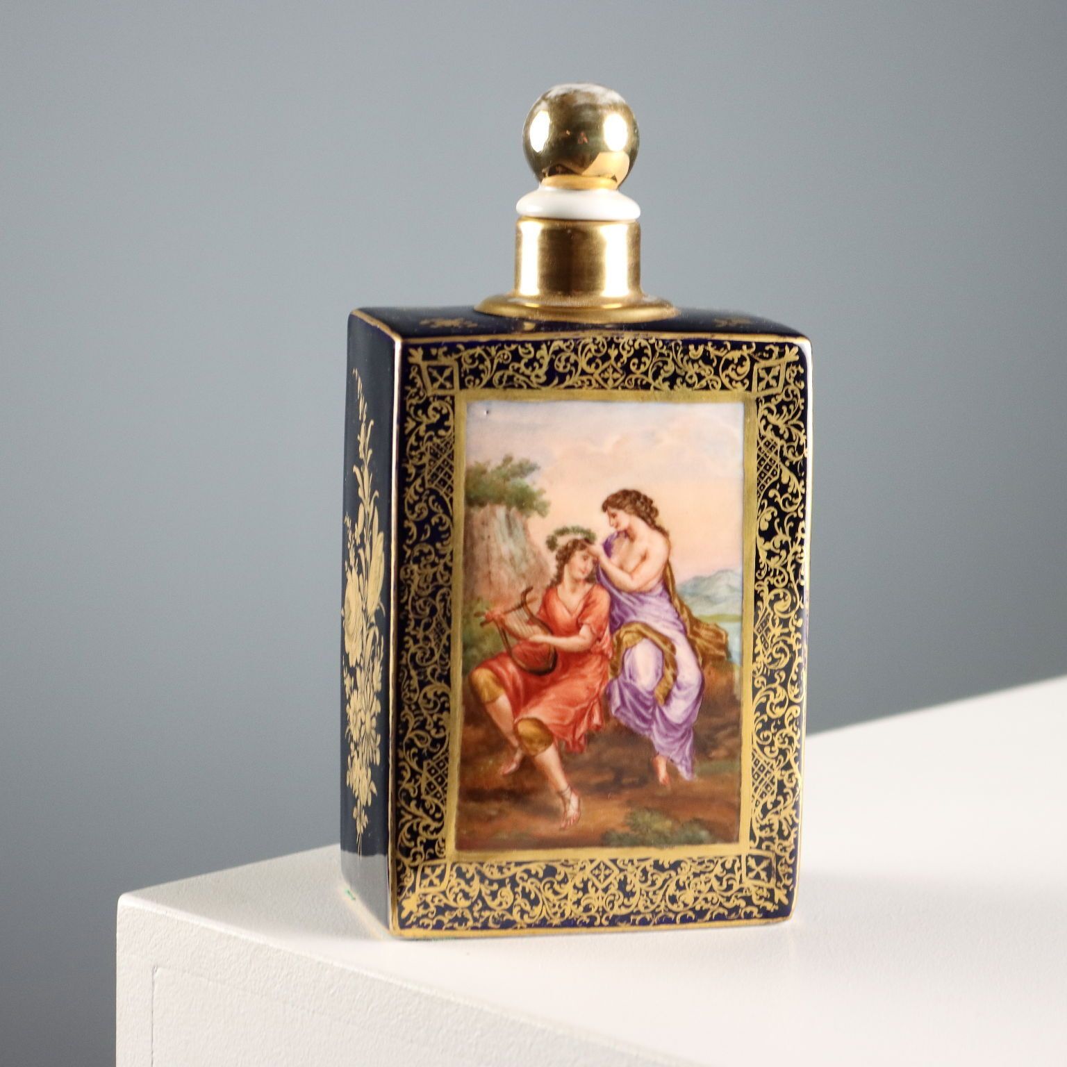 Antique Porcelain Bottle With Paintings Of Mythological Scenes '800 photo vintage