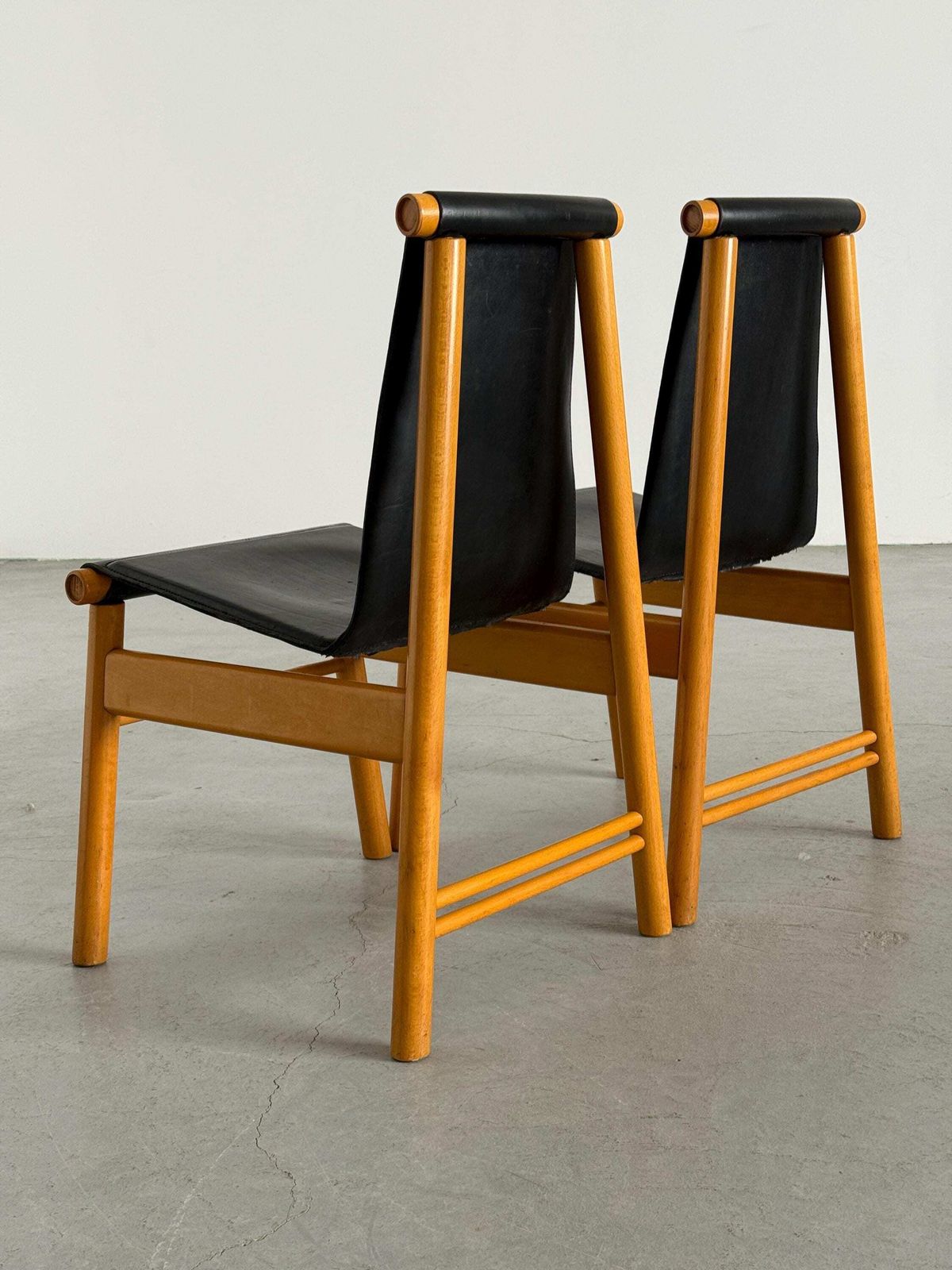 Pair Of Italian Sculptural Mid Century Modern Dining Chairs, Black Leather And Wood, Italy 1970s photo 724.0
