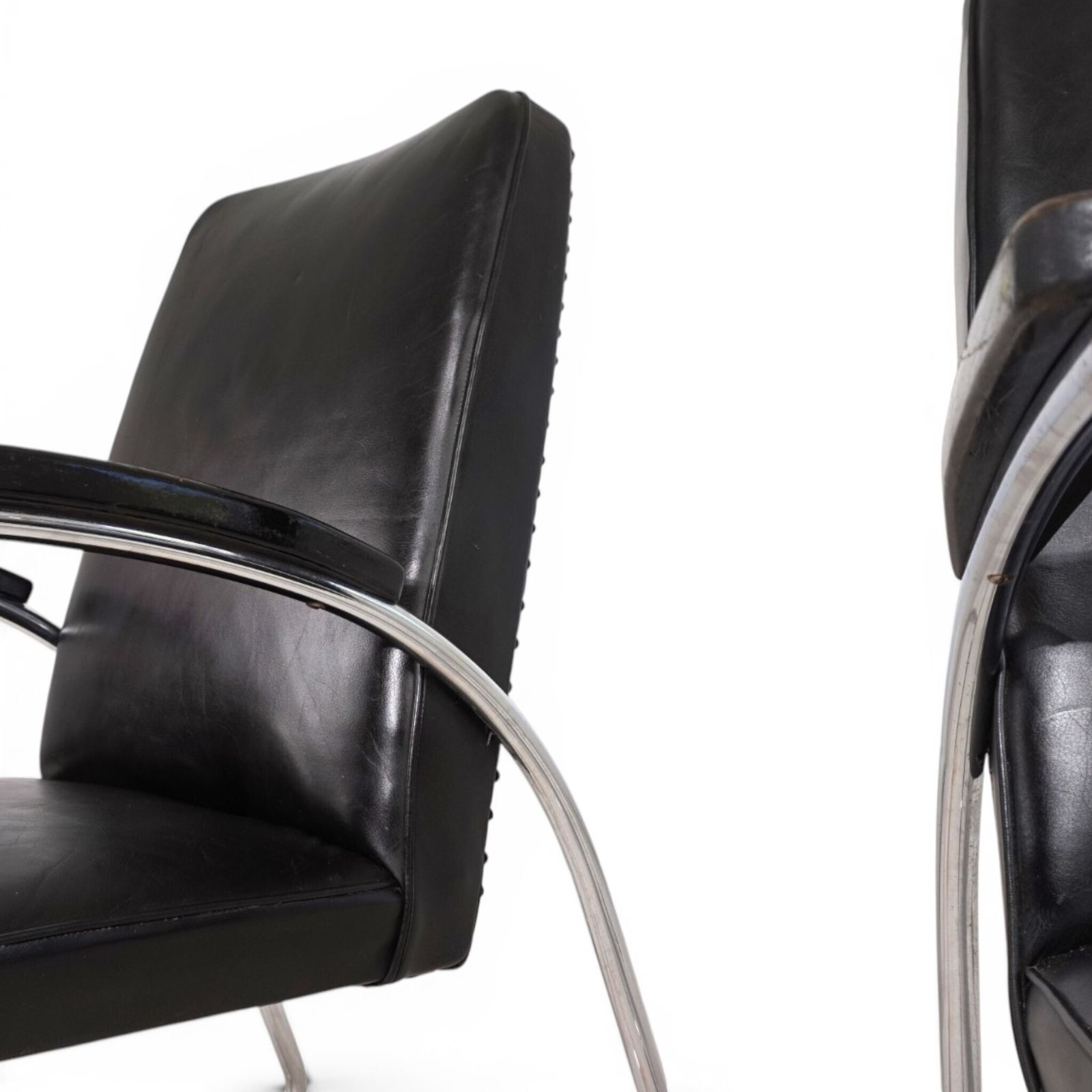 photo vintage Set Of 2 Bauhaus Streamline Leather Tubular Steel Armchairs, 1930