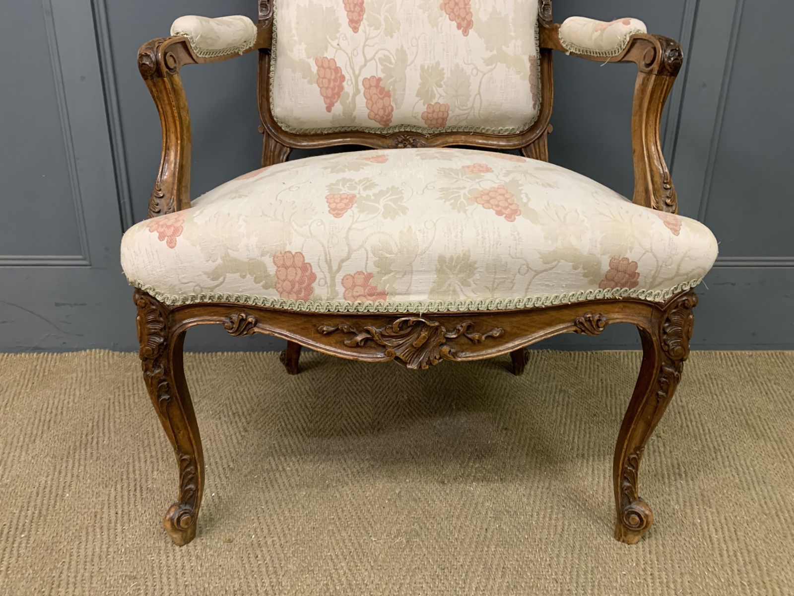 875.0 Pair Of French Carved Walnut Armchairs photo