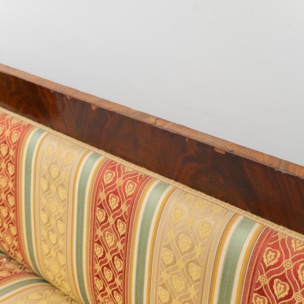 693.0 3 Seater Vintage Wooden Sofa With Striped Fabric From The 1950s, Classic And Elegant photo