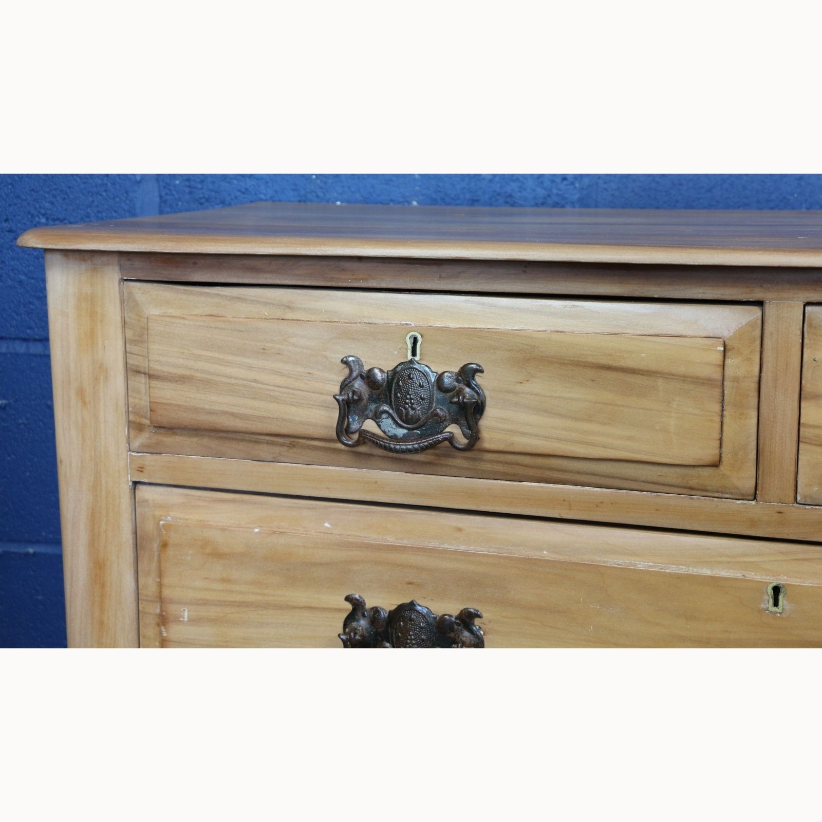 A Victorian Light Walnut Two Over Two Chest Of Drawers photo Furniture