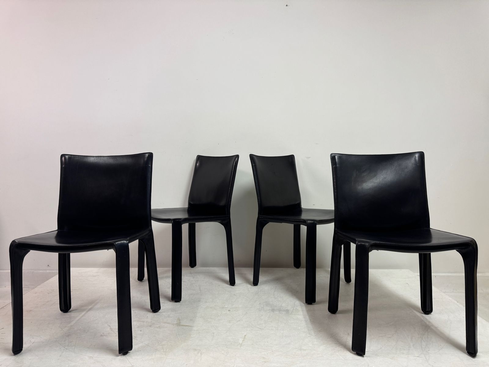 Set Of Six Black Leather Cab Dining Chairs By Mario Bellini For Cassina photo buy