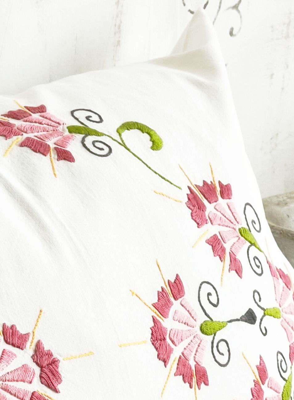 Linen Cushion Embroidered Red Flowers photo Textiles