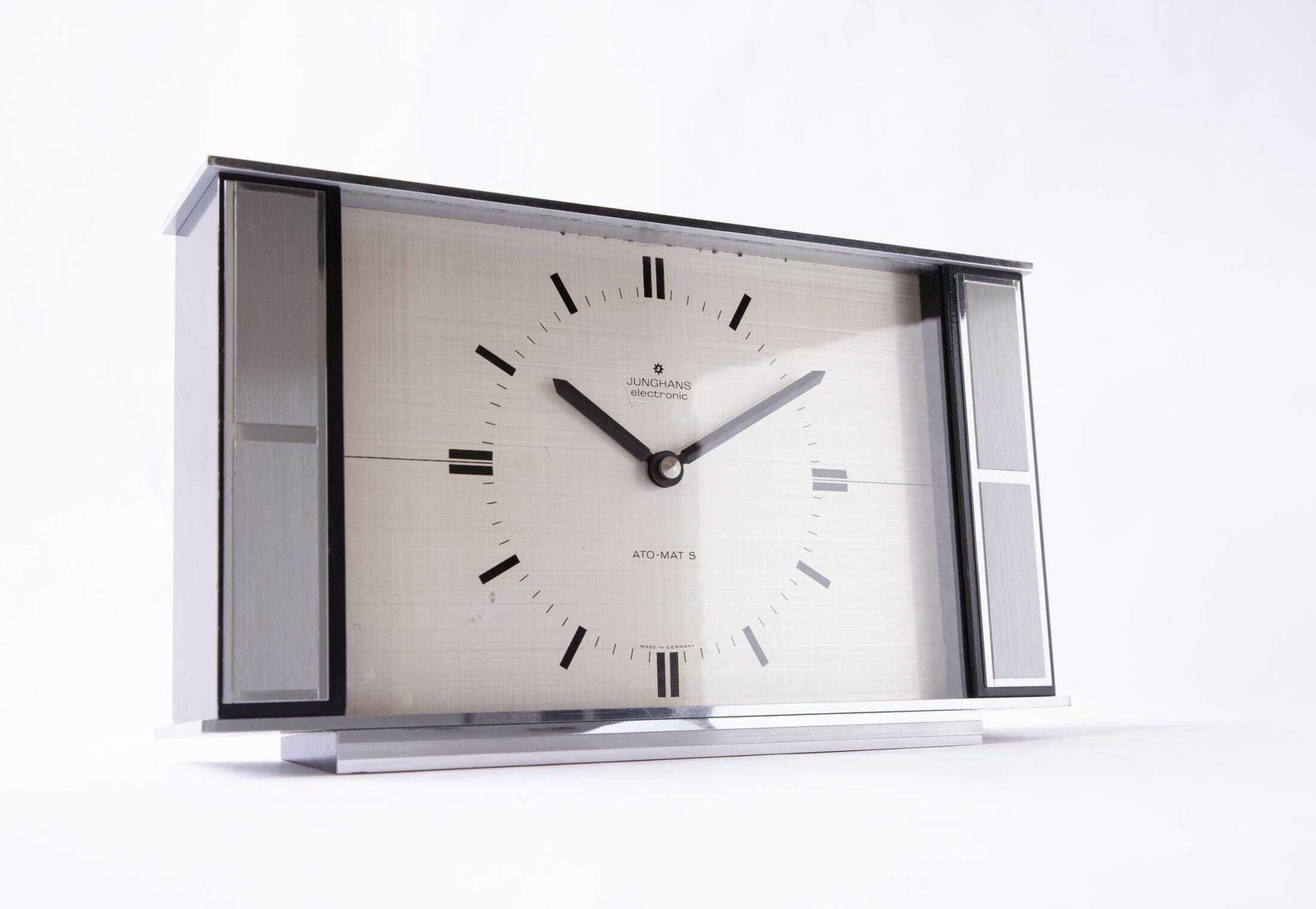 Elegant 1960s Junghans Desk Clock Mid Century Modern Space Age Table Atomic Germany Mcm Mantel Shelf photo furniture