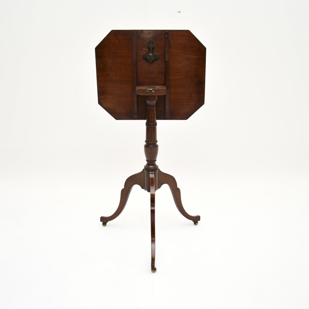 Antique Georgian Mahogany Tilt Top Occasional Table photo vinterior