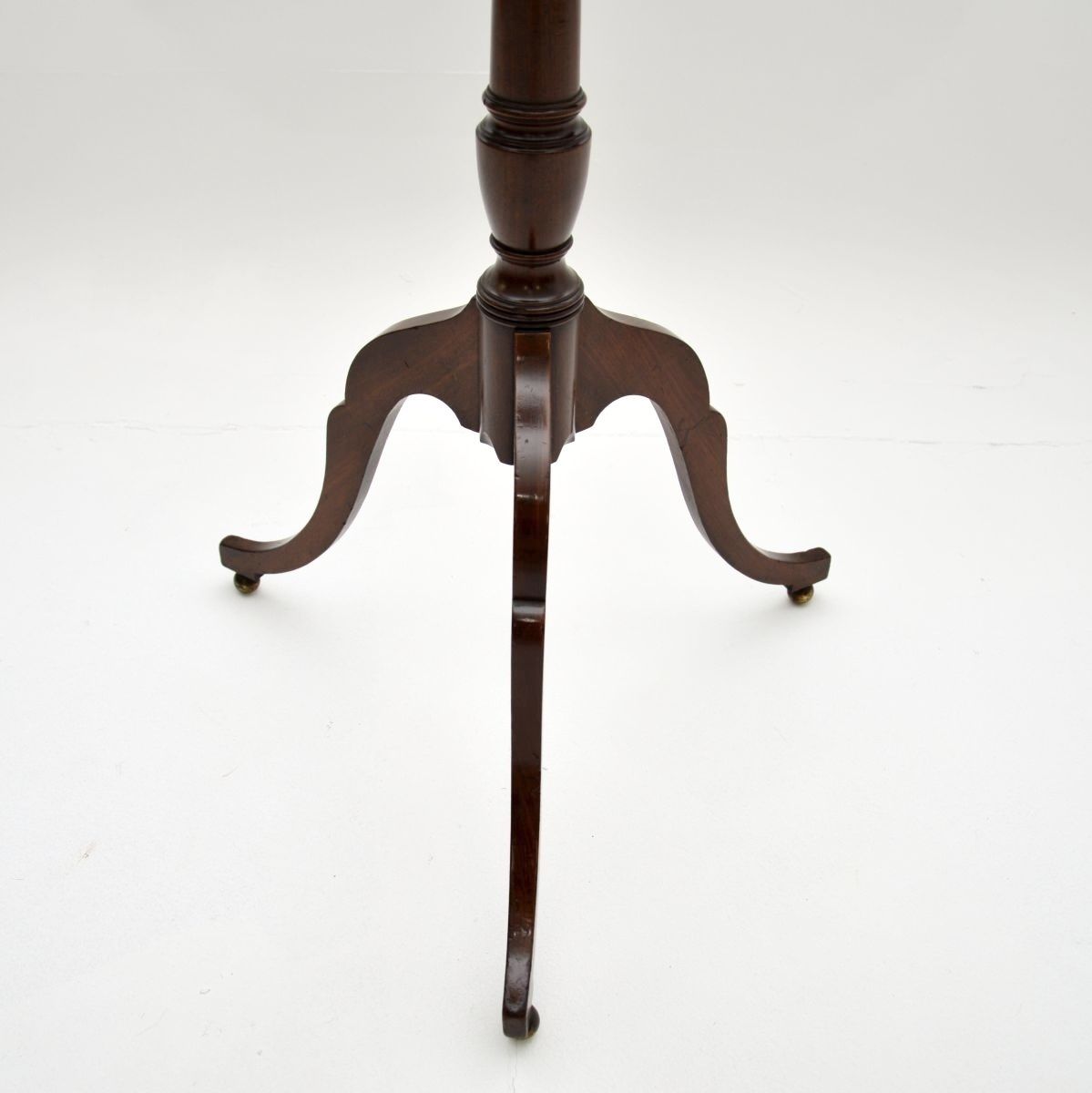 Antique Georgian Mahogany Tilt Top Occasional Table photo vintage