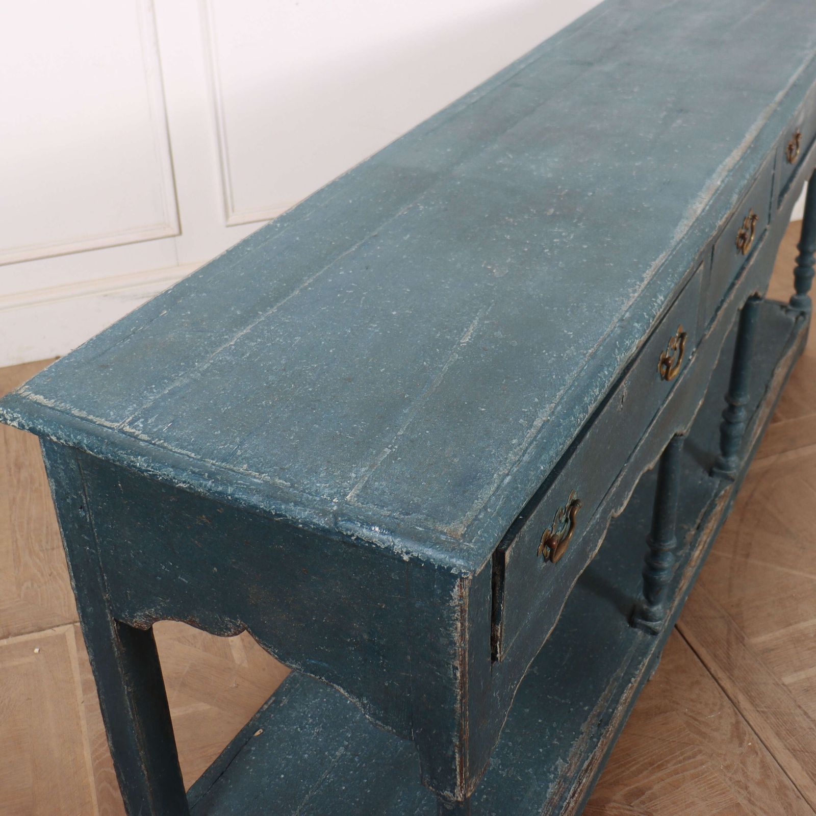 4140.0 English Potboard Dresser Base, 1700s photo