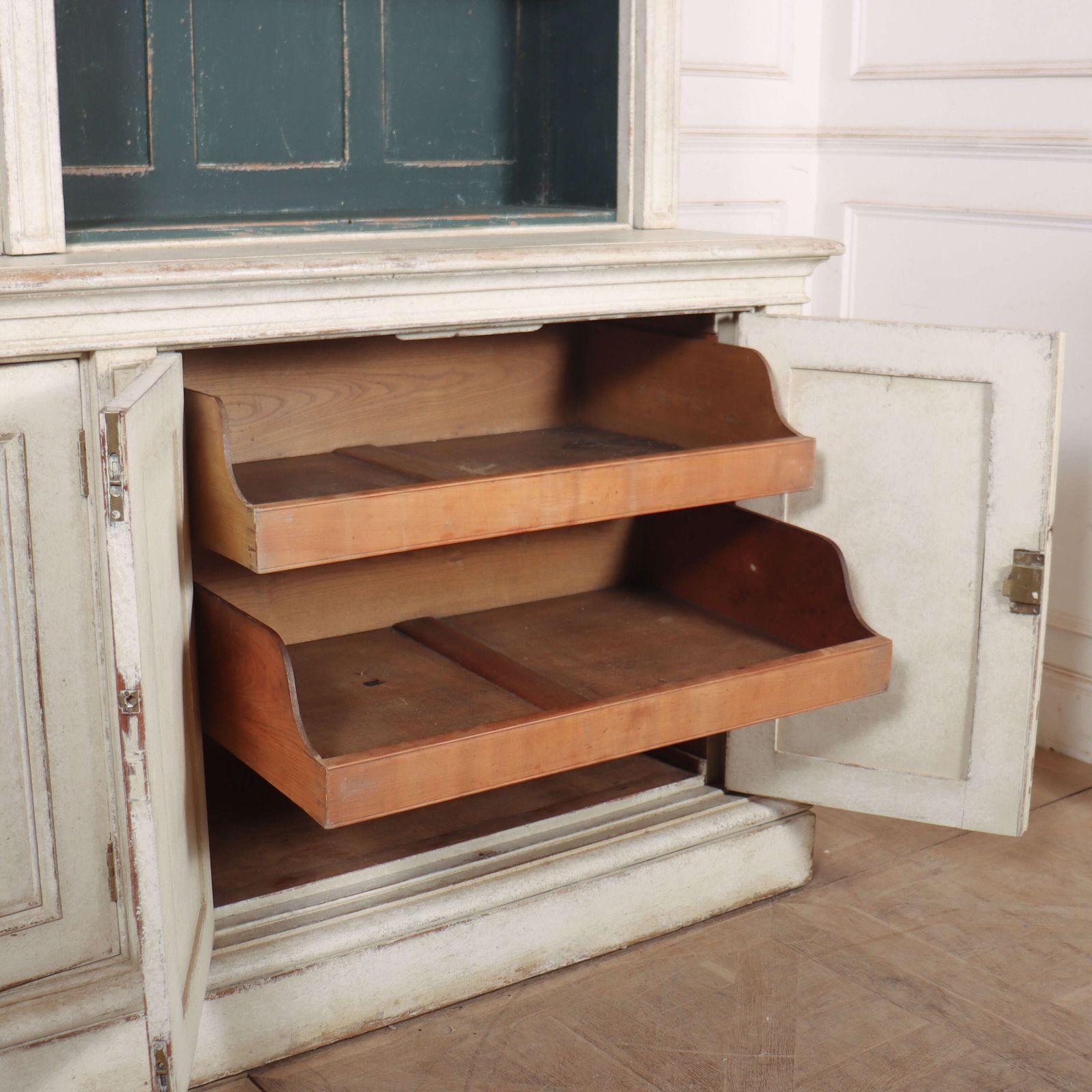 8100.0 19th C Country House Bookcase, 1800s photo