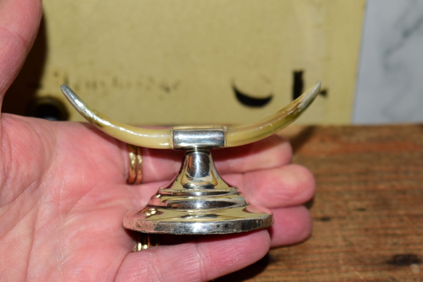 76.0 Rare Edwardian Sterling Silver Twin Horn Ring Stand Or Dining Knife Rest Chester 1909 Rubbed Hallmarks photo