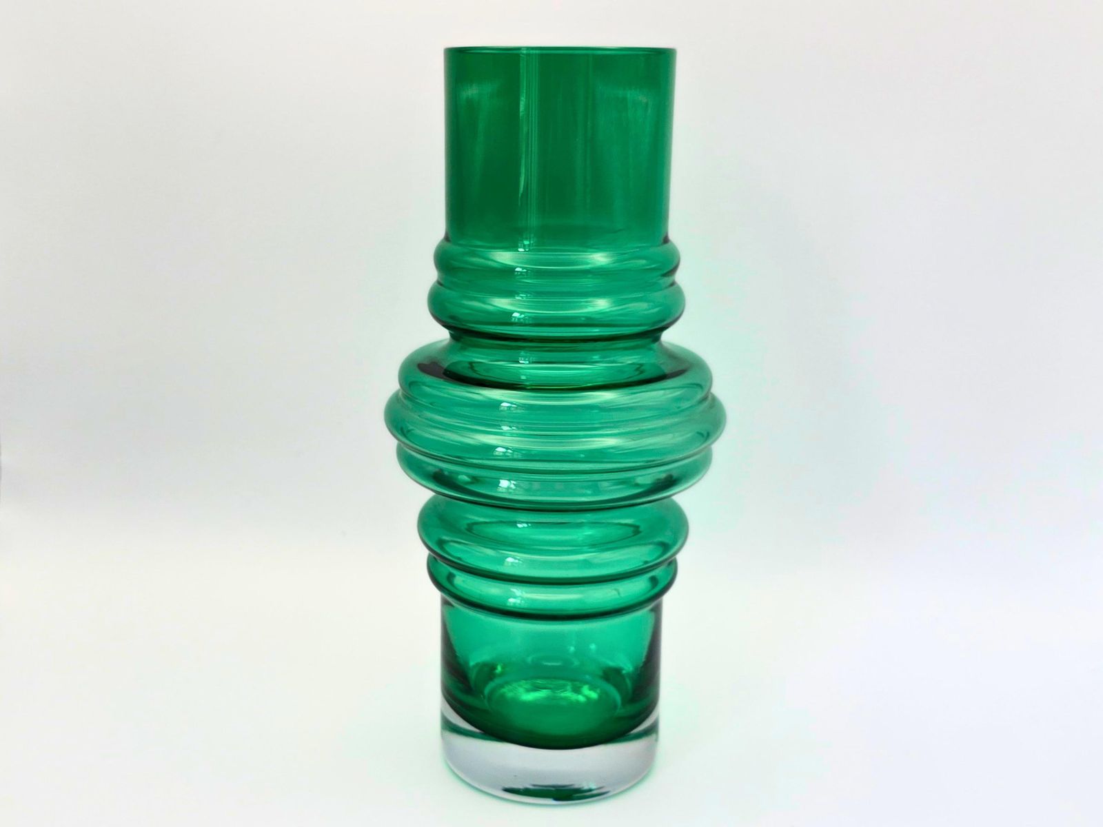 Vintage Riihimaki Lasi Tulppaani Green Glass Vase – Tamara Aladin Mid Century Modern Finland #1516 photo furniture