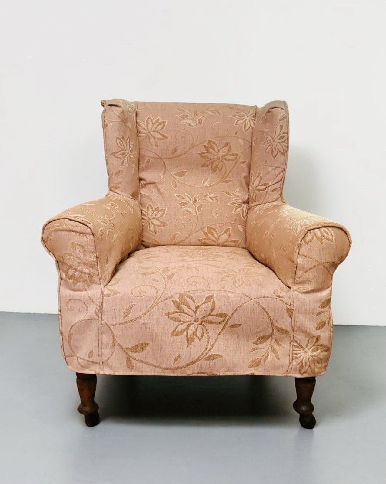 photo furniture Antique Country House Walnut Armchair Wingback Victorian C1890s Superb Quality