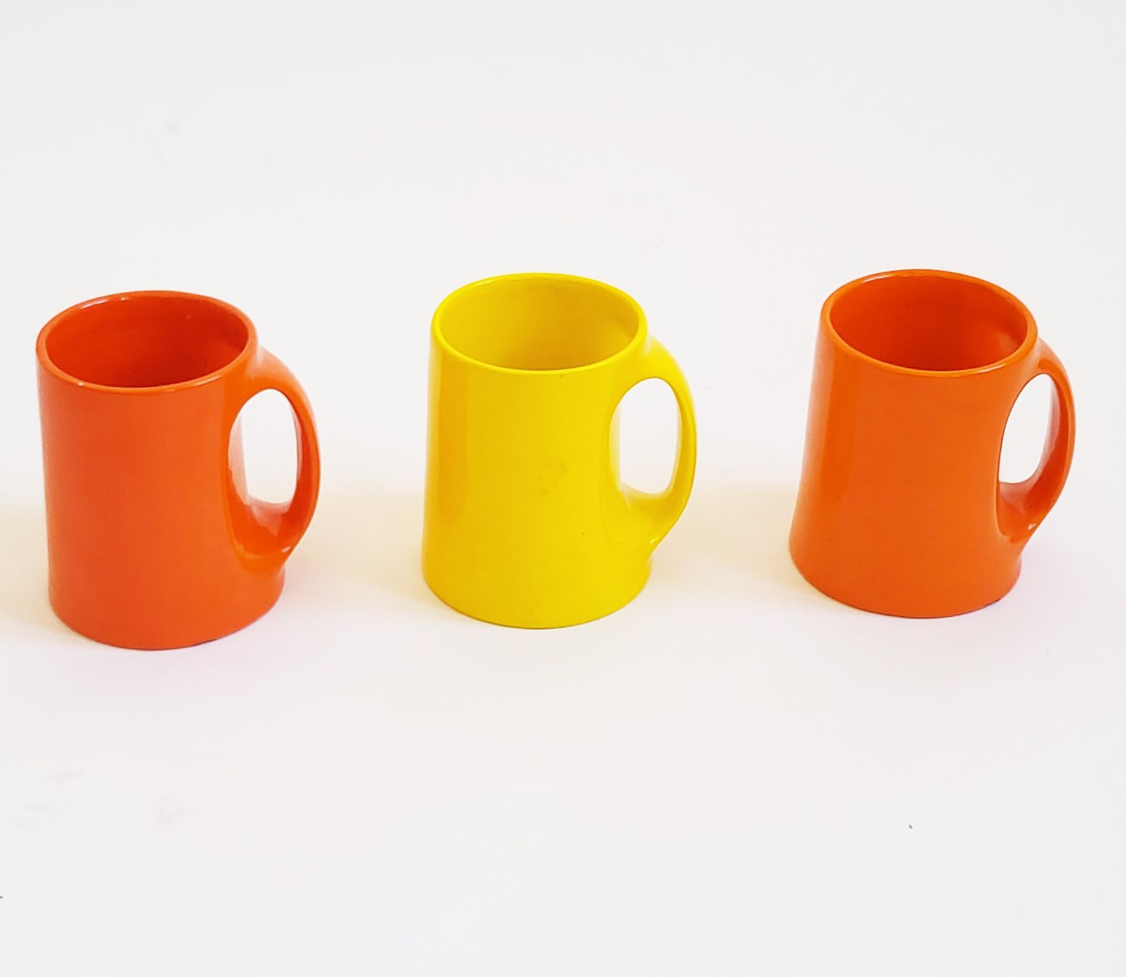 Set Of 3 Italian Pop Art Ceramic Mugs, Design Studio Opi Milano For Gabbianelli Ceramiche, 1960s photo furniture