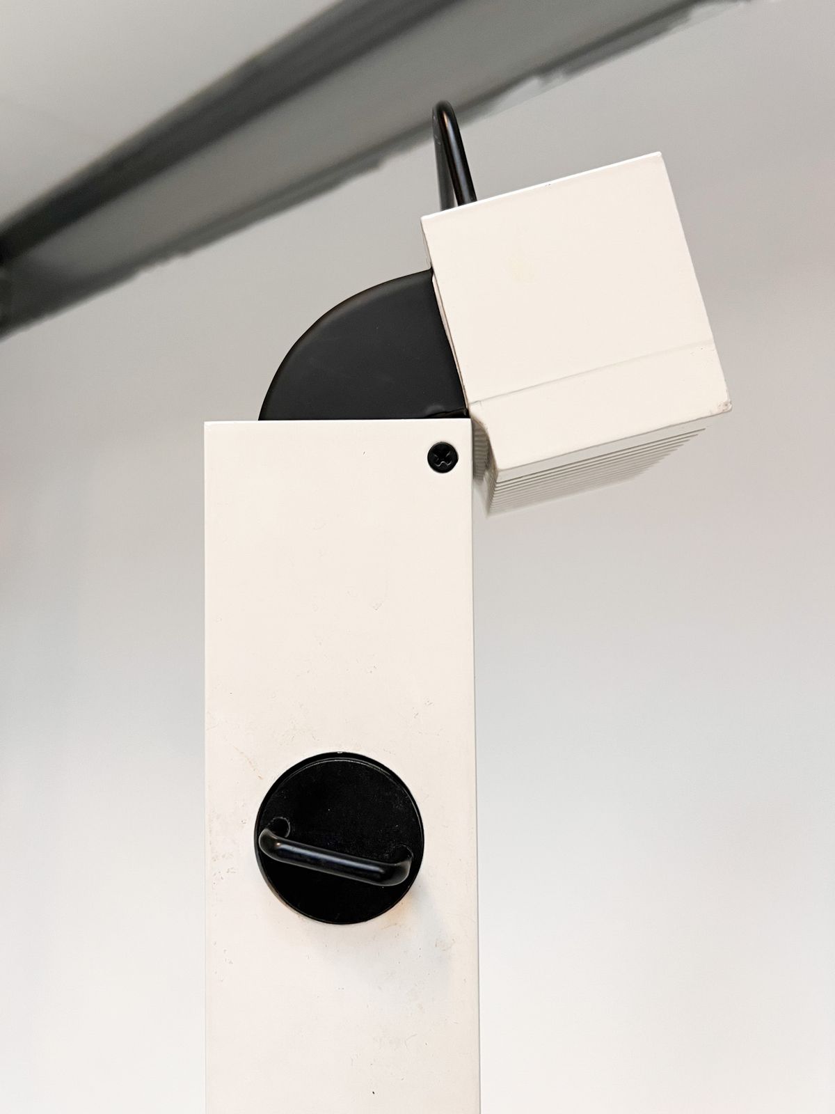 Zagar Floor Lamp By Sergio Carpani For Stilnovo, 1980’s photo vinterior