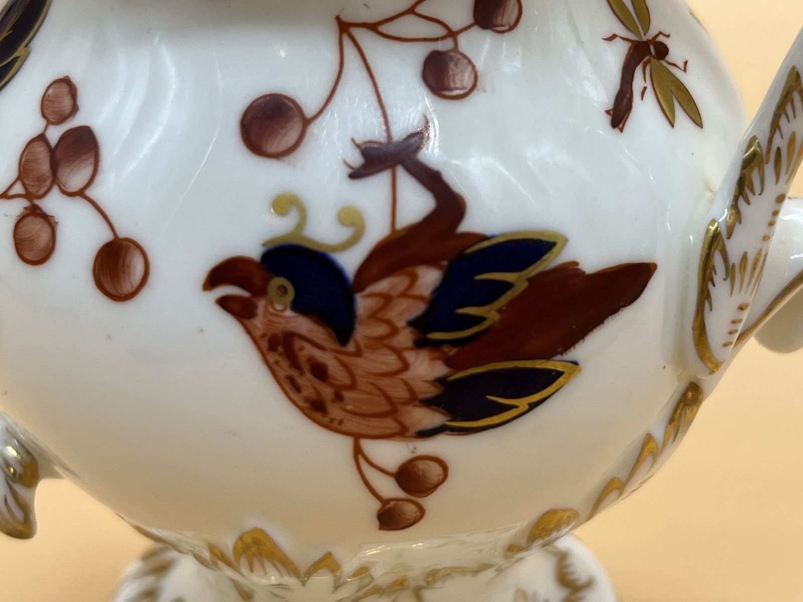 Beautifully Delicate Coalport China Hong Kong Potpourri Jar With Lid. photo vinterior